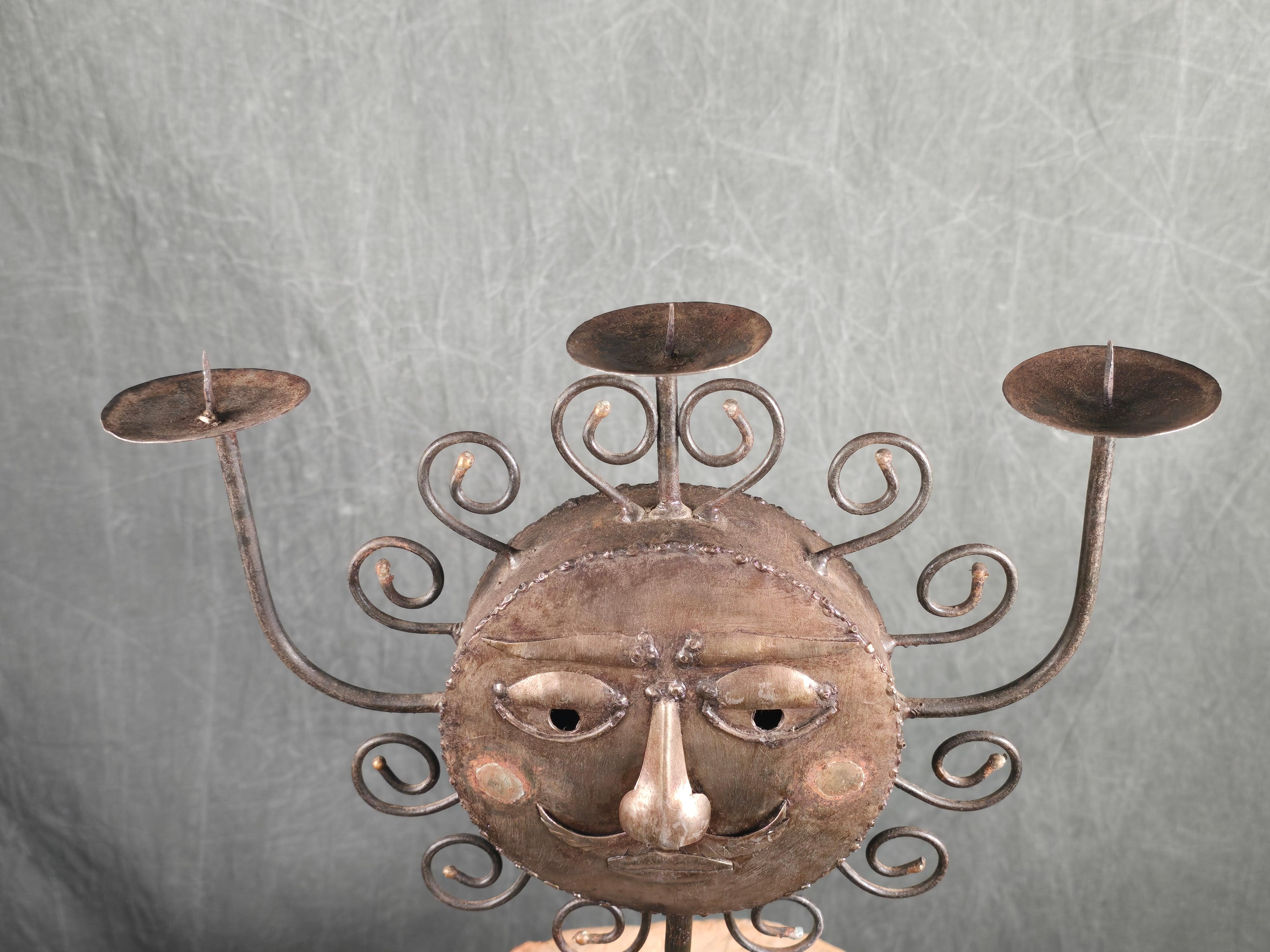 Metà XX secolo Candelabro in ferro forgiato Emaús Workshop Sun and Moon, Messico, anni '60 in vendita
