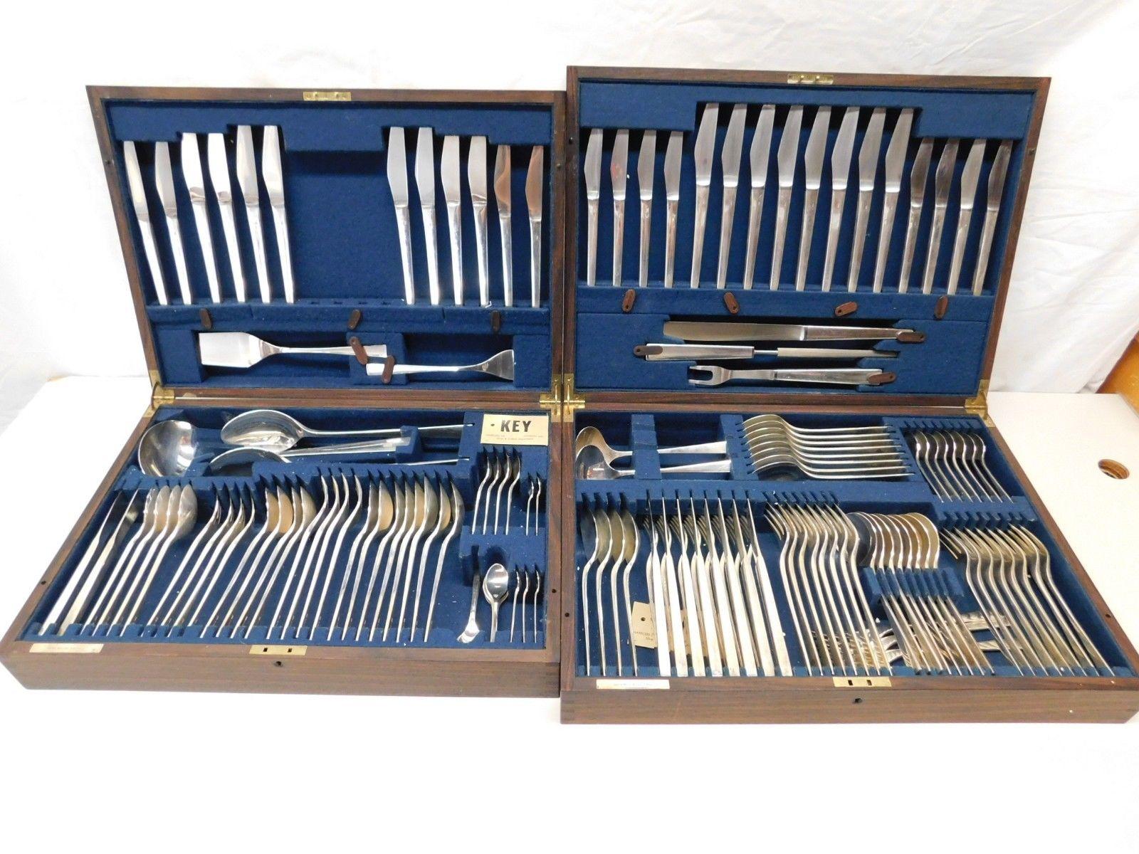 Embassy by David Mellor Schefiled sterling silver flatware set - 149 pieces. This set includes:

12 dinner knives, all-sterling, 9