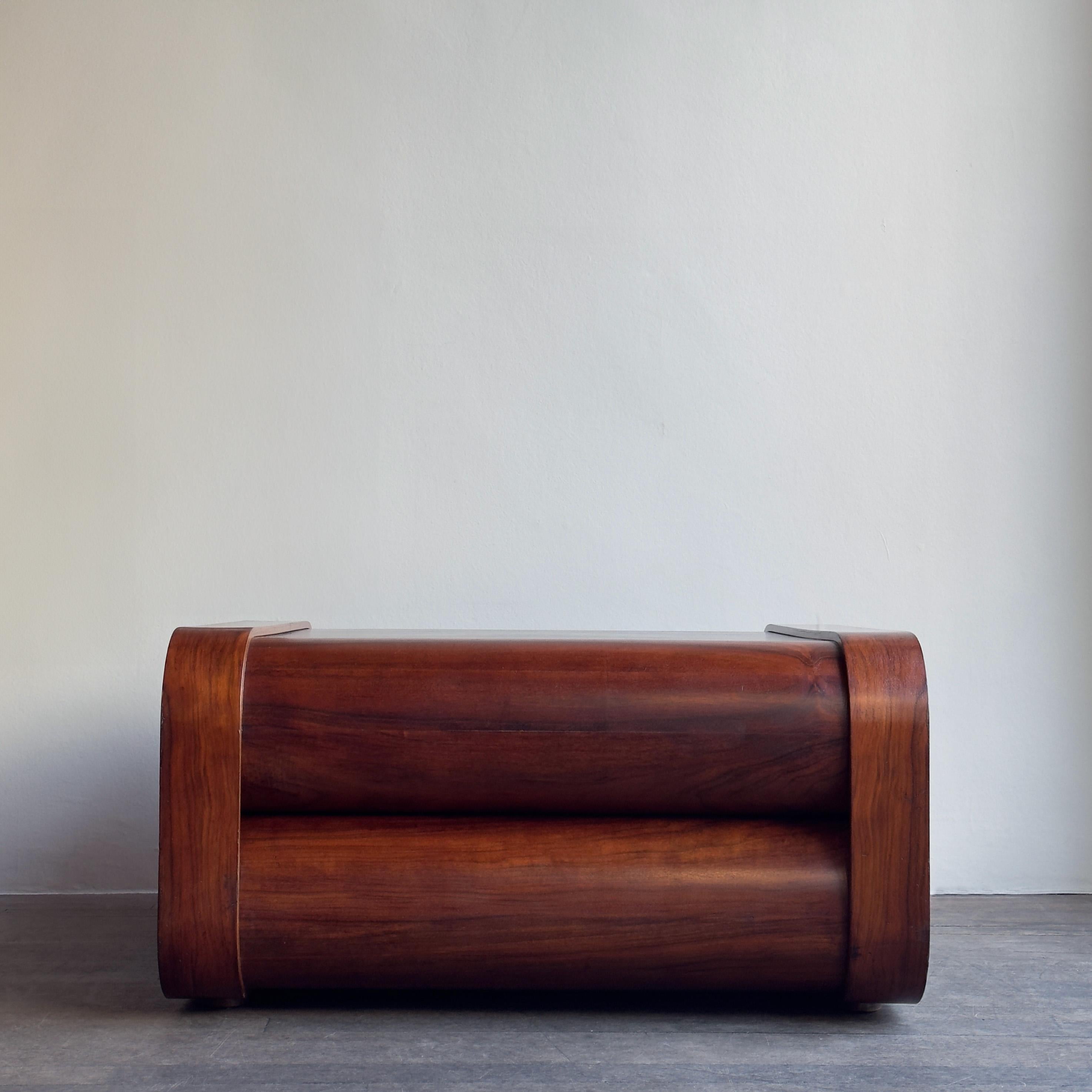 Table basse Embassy Jan Bočan 1970 Bon état - En vente à London, GB