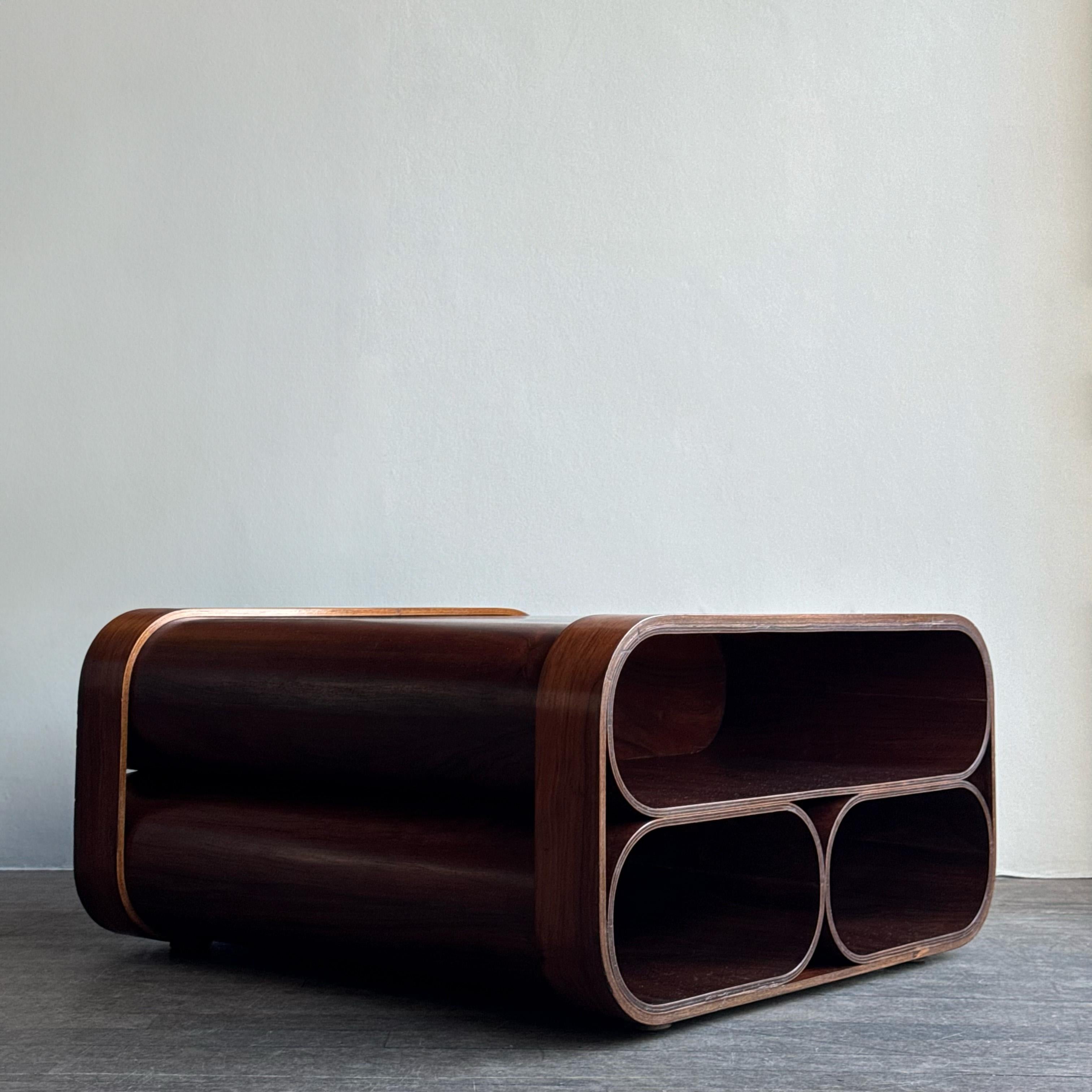 Fin du 20e siècle Table basse Embassy Jan Bočan 1970 en vente