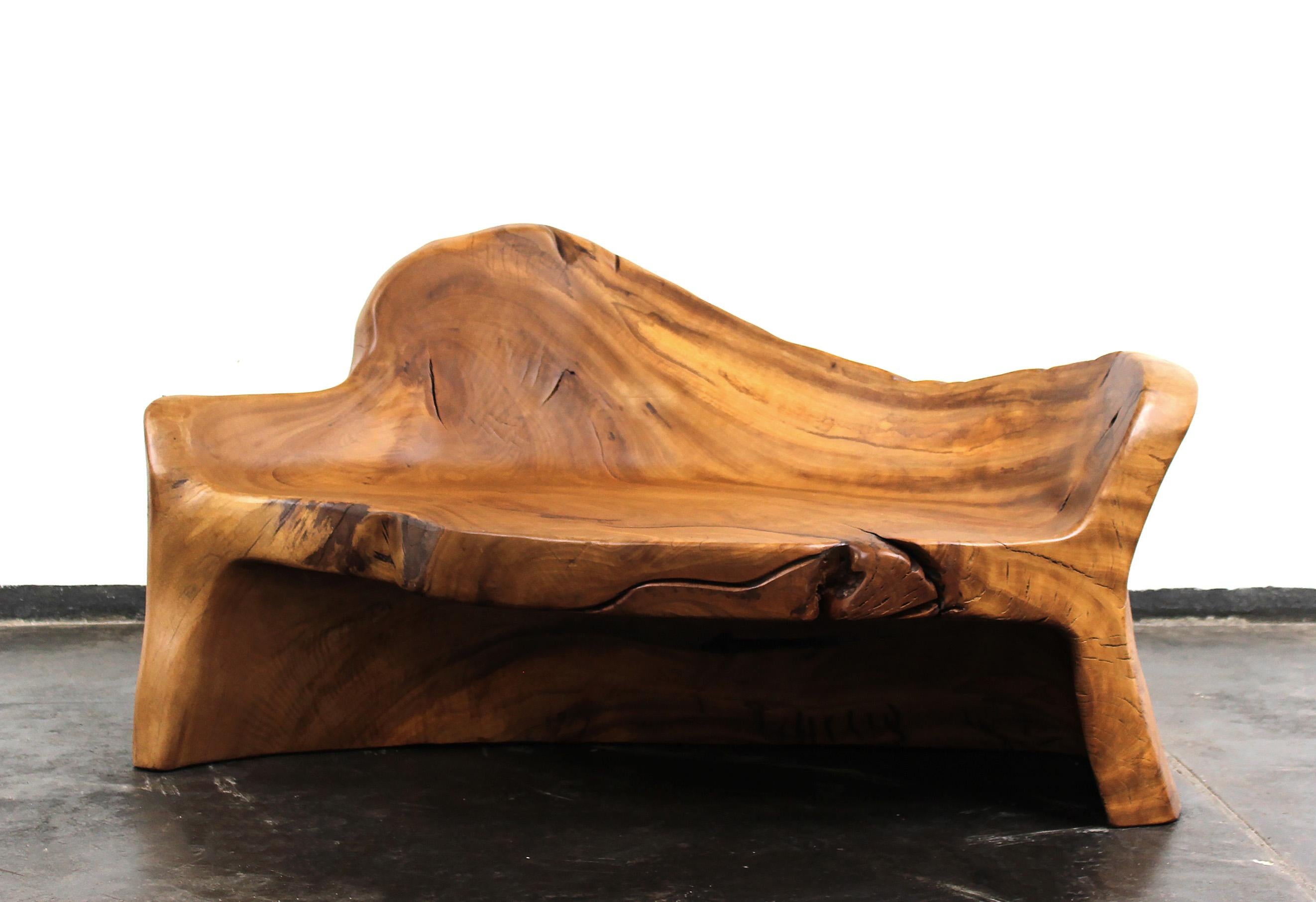 Post-Modern Embaú Bench by Hugo França