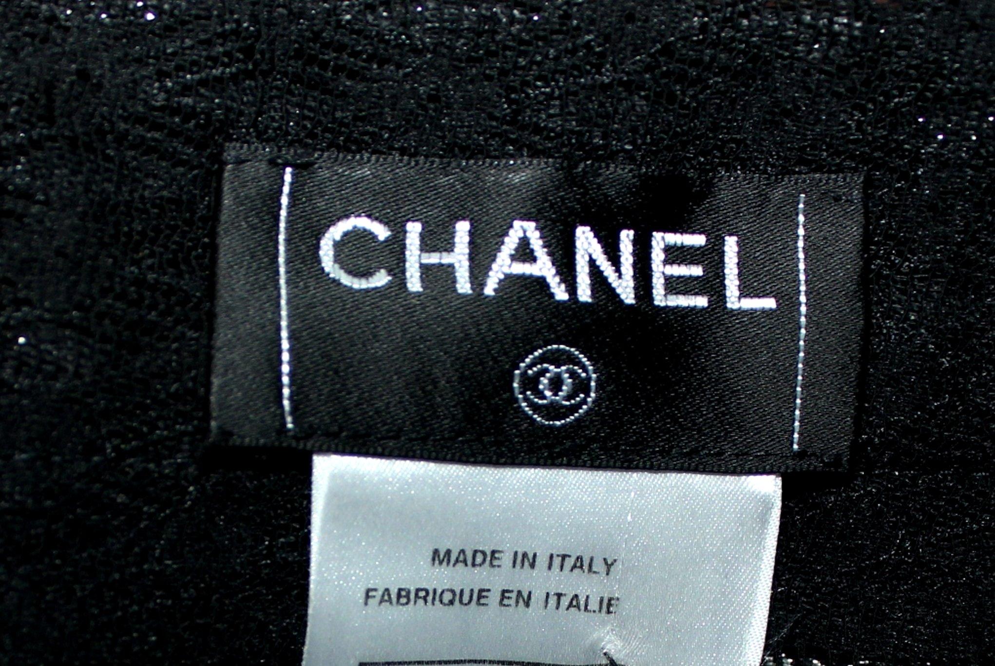  Chanel - Jupe en jean et jupe en dentelle embellie métallique Gunmetal 38, neuve avec étiquette Pour femmes 