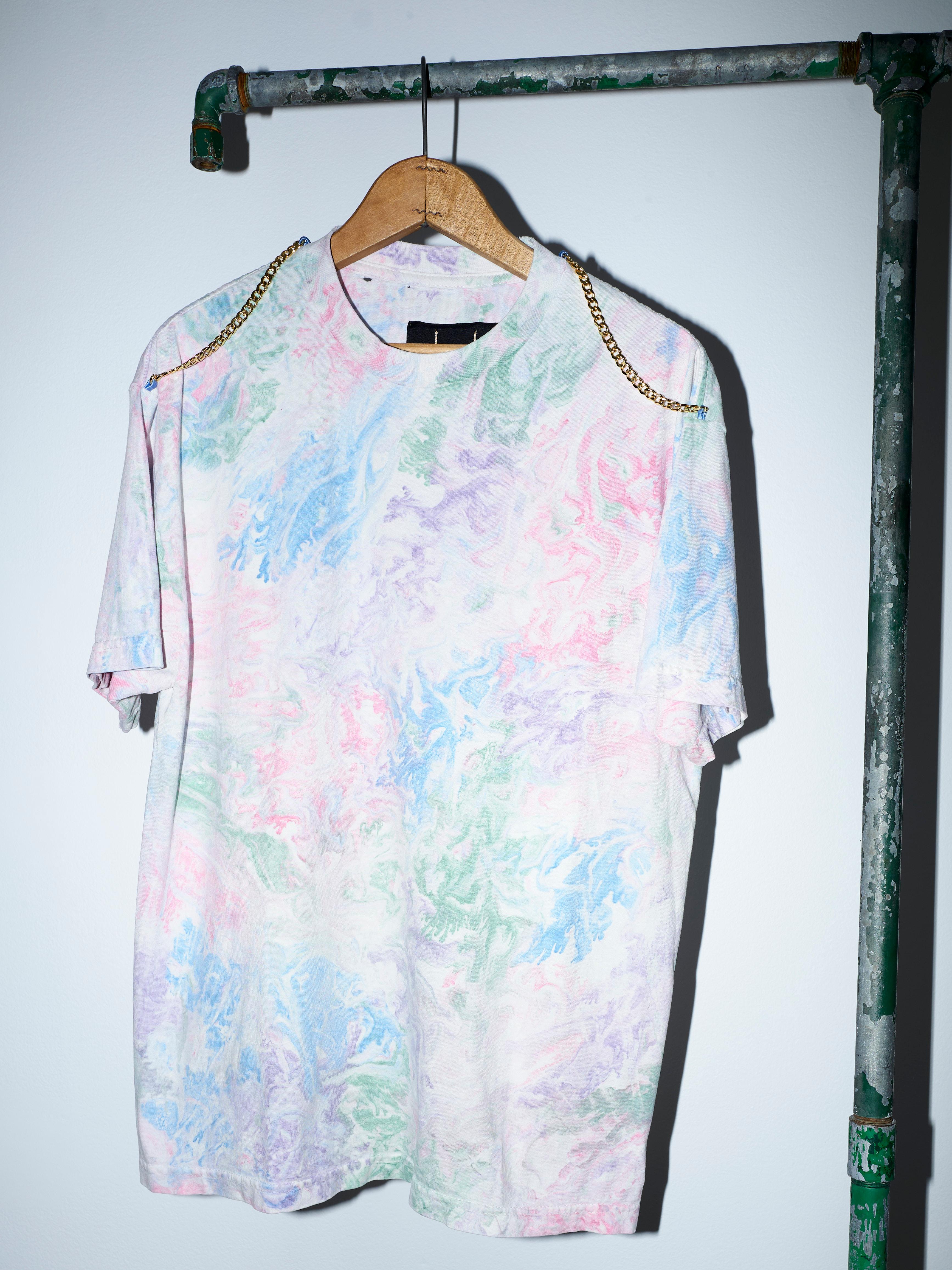 Marble Dye T-Shirt Multi Pastel Gold Chain Cotton J Dauphin In New Condition In Los Angeles, CA