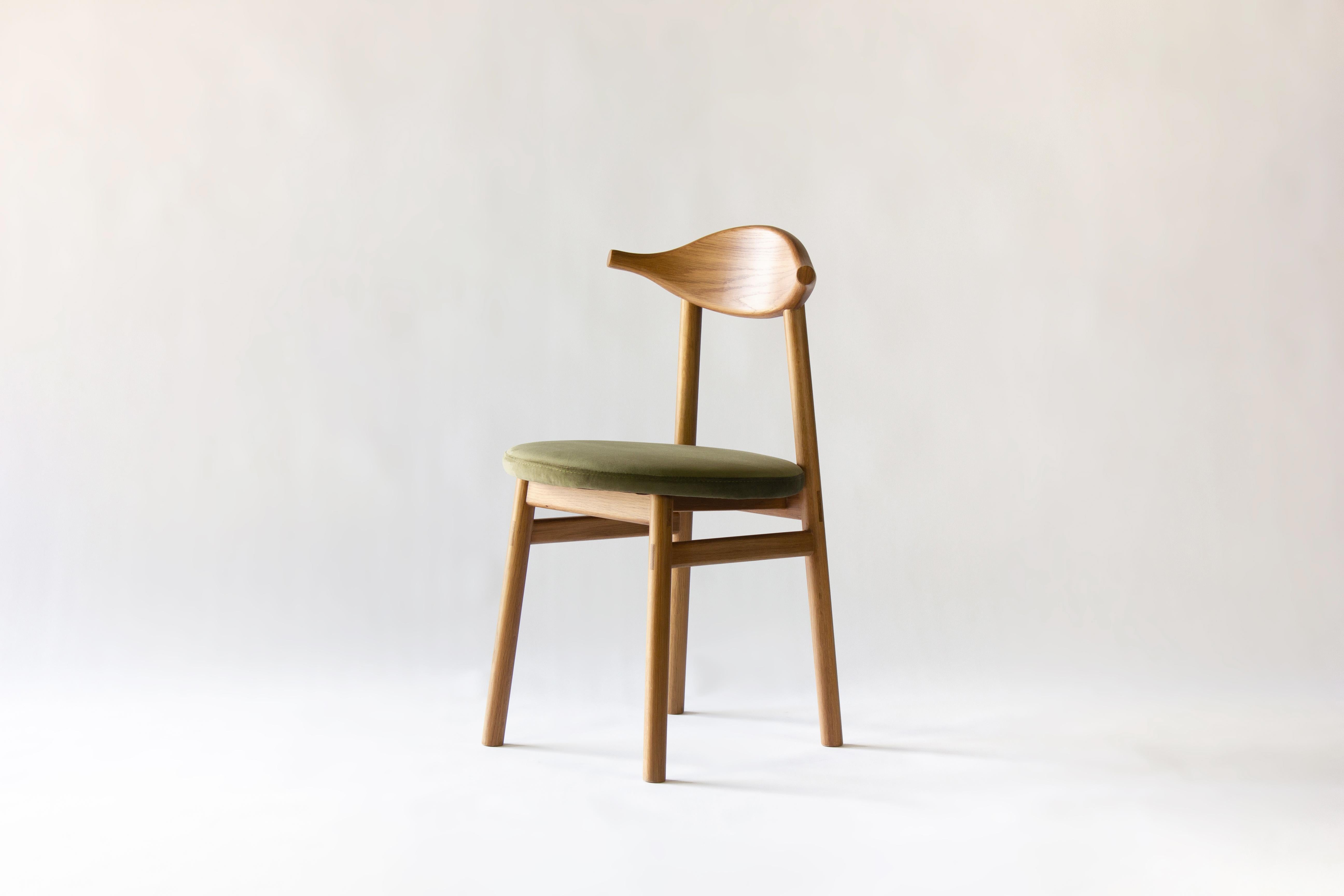 Chinois Chaise Ember de Sun at Six, Sienne et Forest, chaise de style mi-siècle en chêne en vente