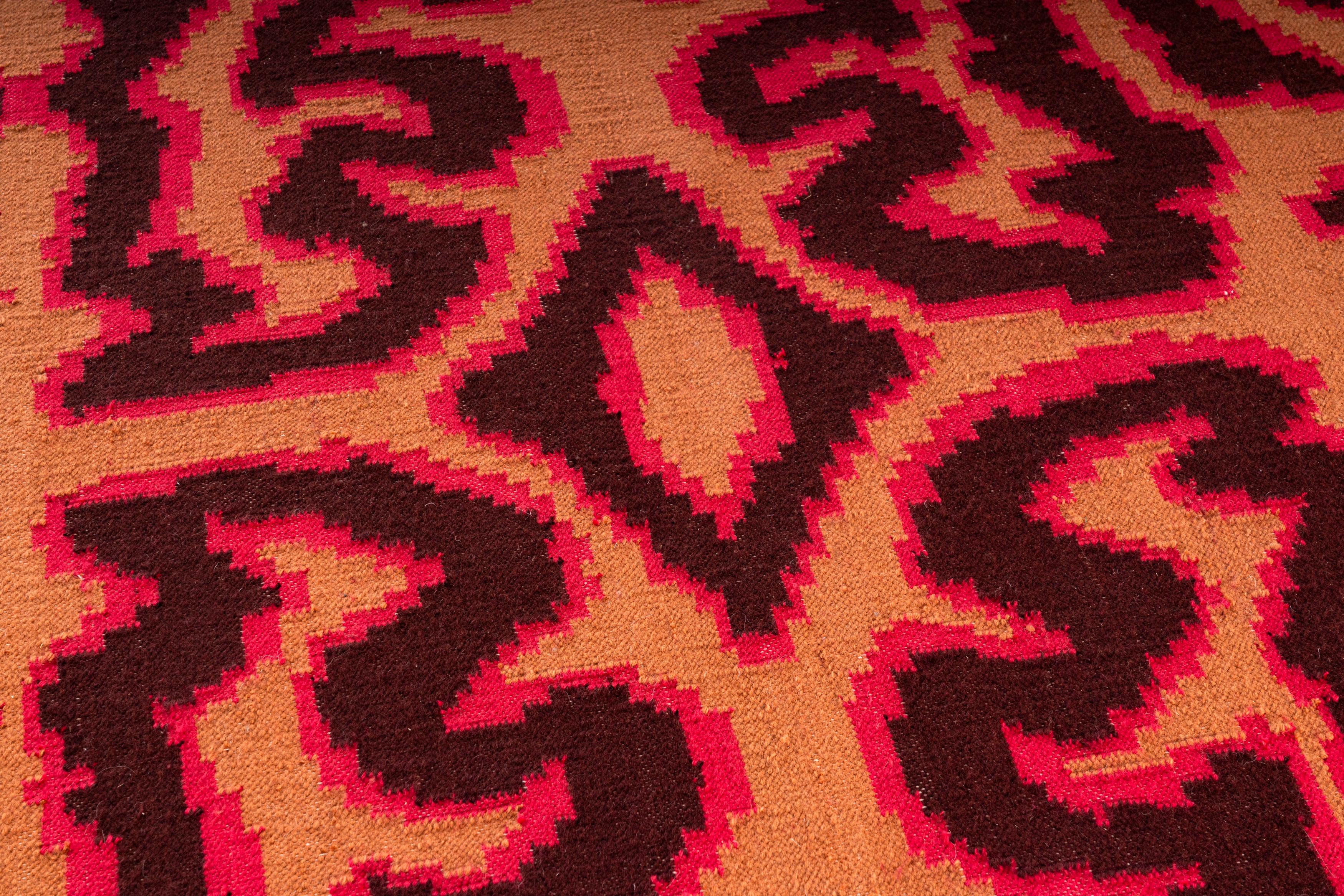 Tessuto a mano Ember Rug Kilim in lana NZ ispirato al fuoco di Stefania Ruggiero in vendita
