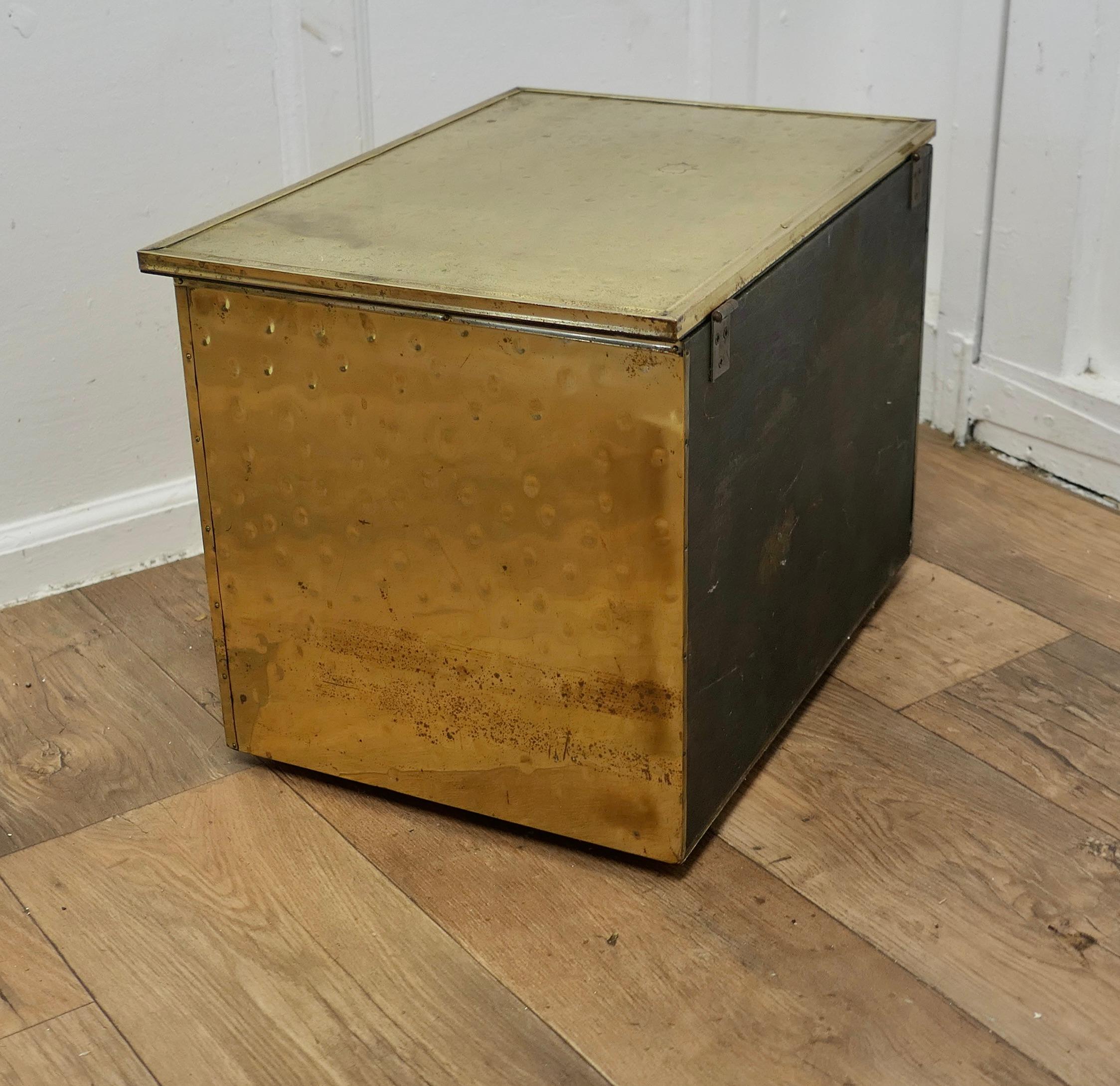 Embossed Art Deco Brass Fireside Log or Coal Box   This is a lovely chest For Sale 3