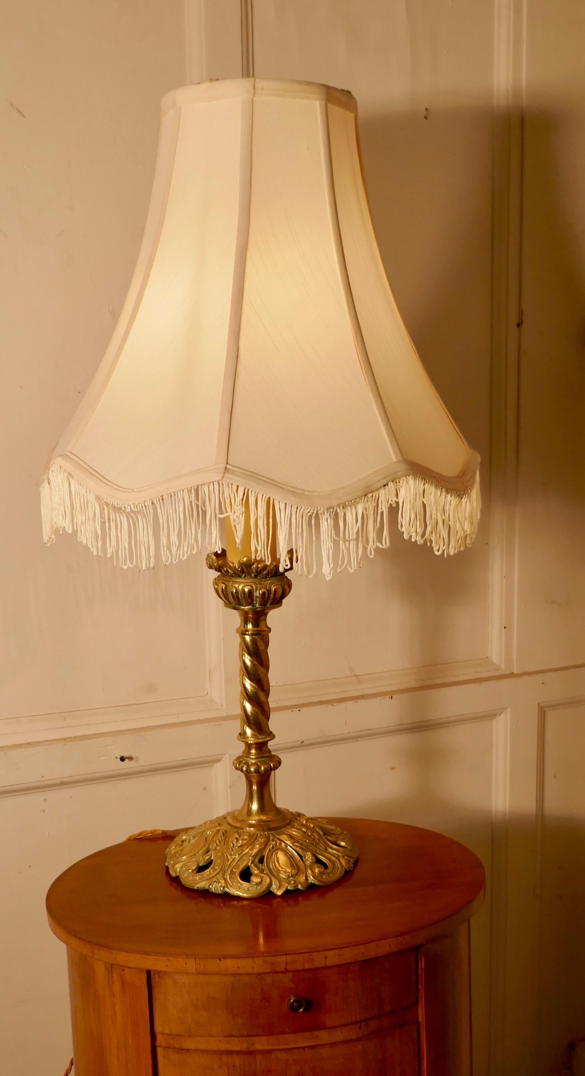 Late 19th Century Embossed Barley Twist Column Brass Table Lamp with New Shade