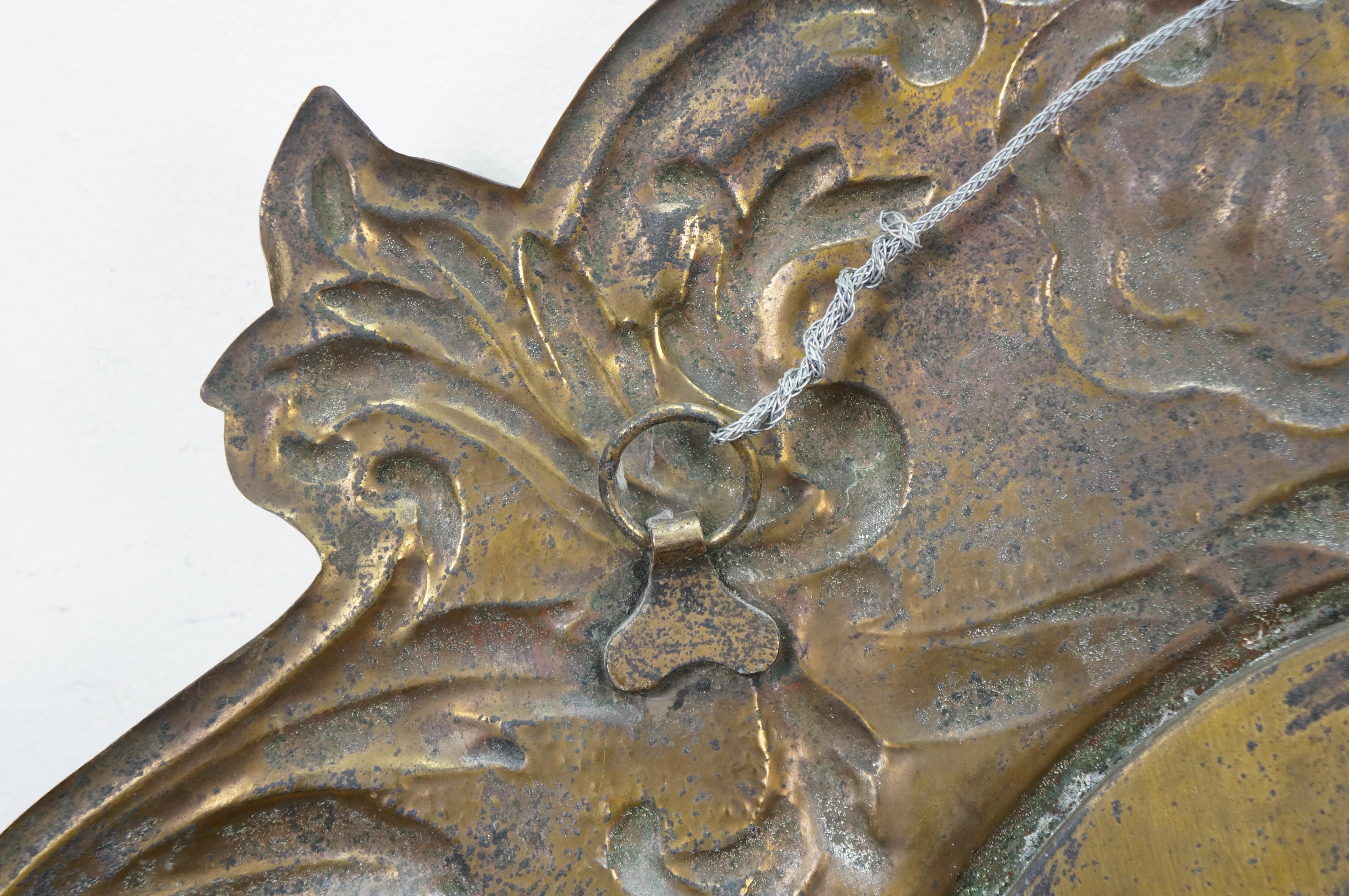 Embossed Brass Beveled Oval Repousse Scalloped Acanthus Wall Mirror 28