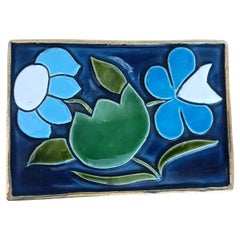 Caja de cerámica repujada, Modelo "Flores" de Mithé Espelt, Francia, 1970