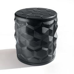 Mesa Tortuga de cuero repujado en cuero negro