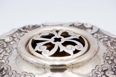 Centre de table en argent gaufré avec miroir au centre