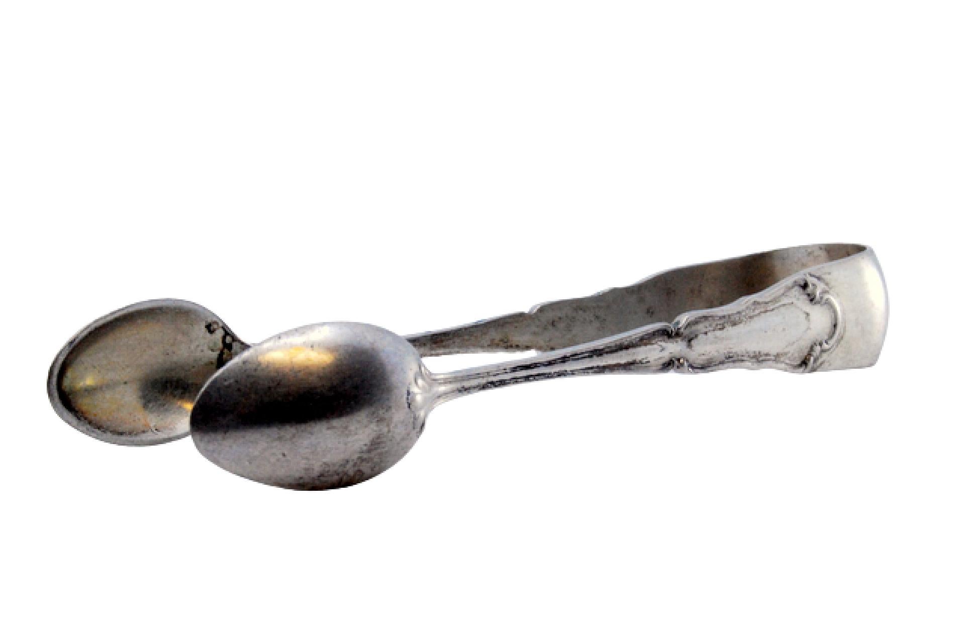 Embossed silver sugar tongs For Sale