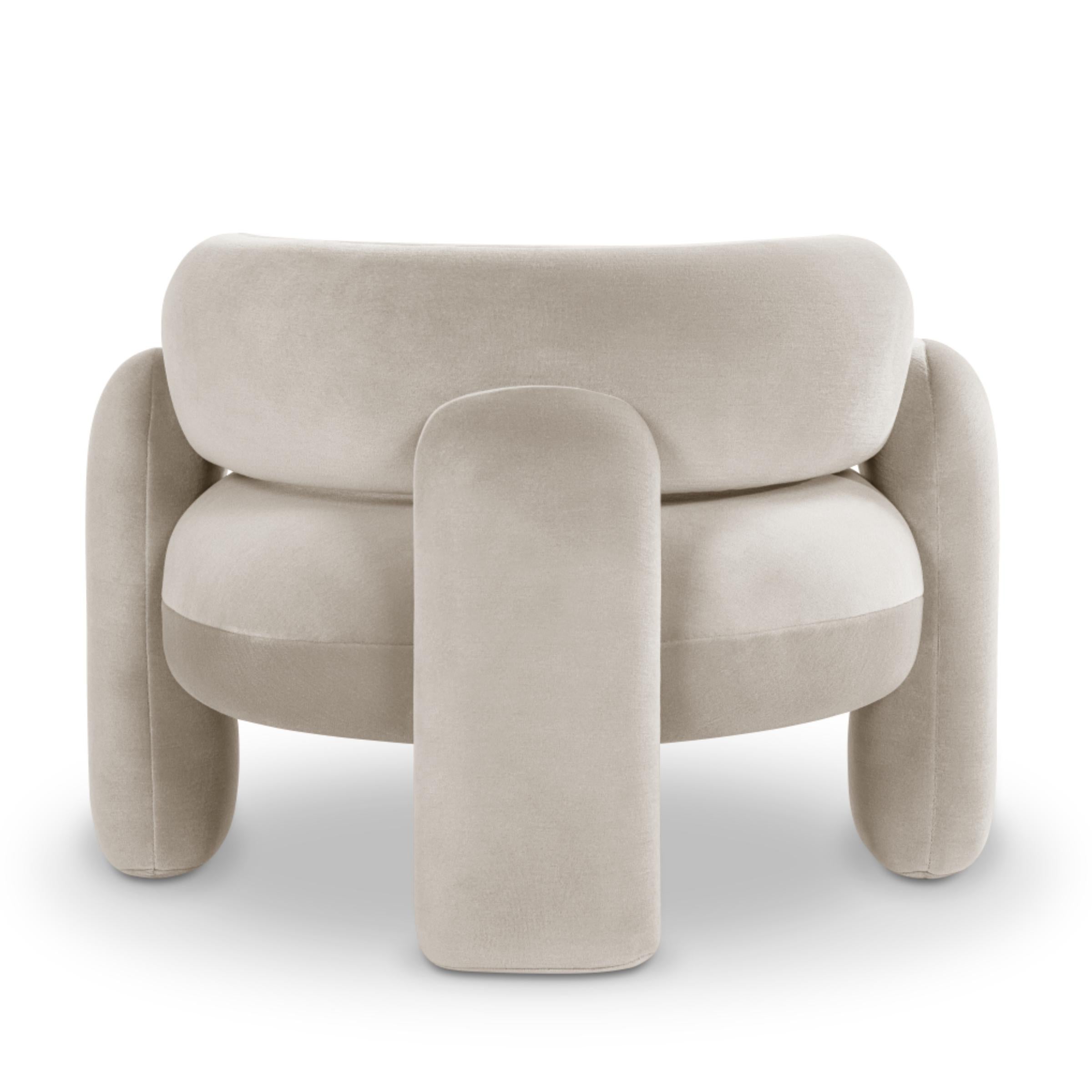 Embrace Armchair For Sale 8