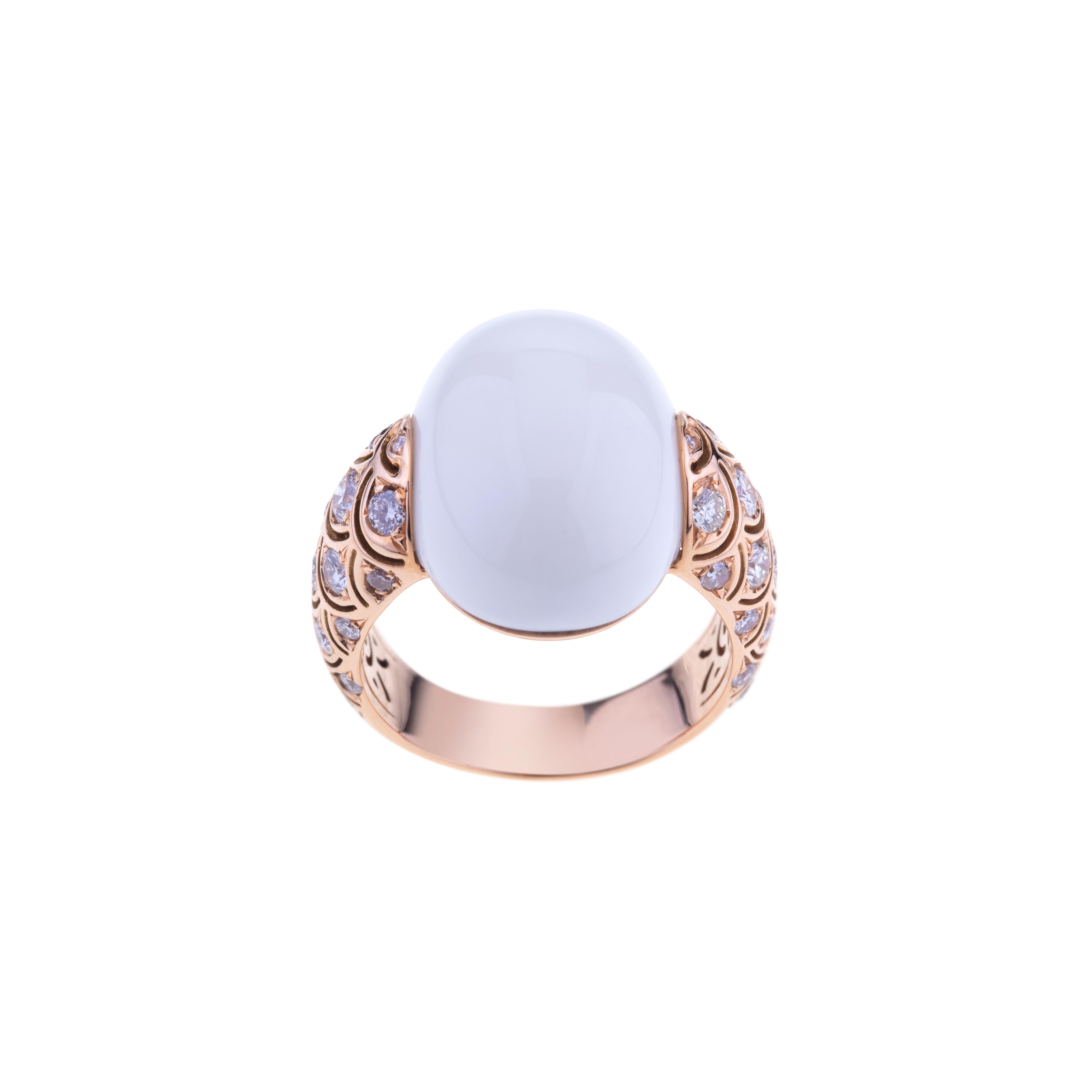 Embrace by Angeletti. Rose Gold Ring With Ceramic Cabochon and Diamonds.
New Model with Ceramic Cabochon and Waves of Diamonds on the Side (ct. 080 f-vvs).
Designed and Manifactured in Rome. 18kt Gold Weight is Around 8 Grams.
The Size is