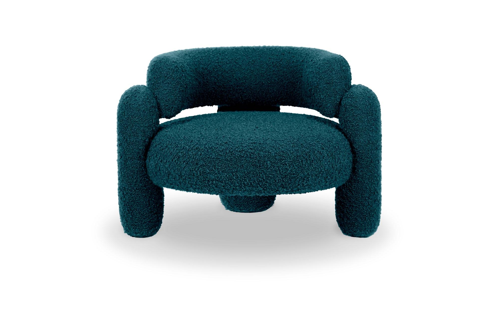 Embrace Cormo Azure Armchair by Royal Stranger
Dimensions: W 96 x D 85 x H 68 cm.
Different upholstery colors and finishes are available. Please contact us.
Materials: Upholstery.
Featuring an enfolding composition of geometrical shapes, the
