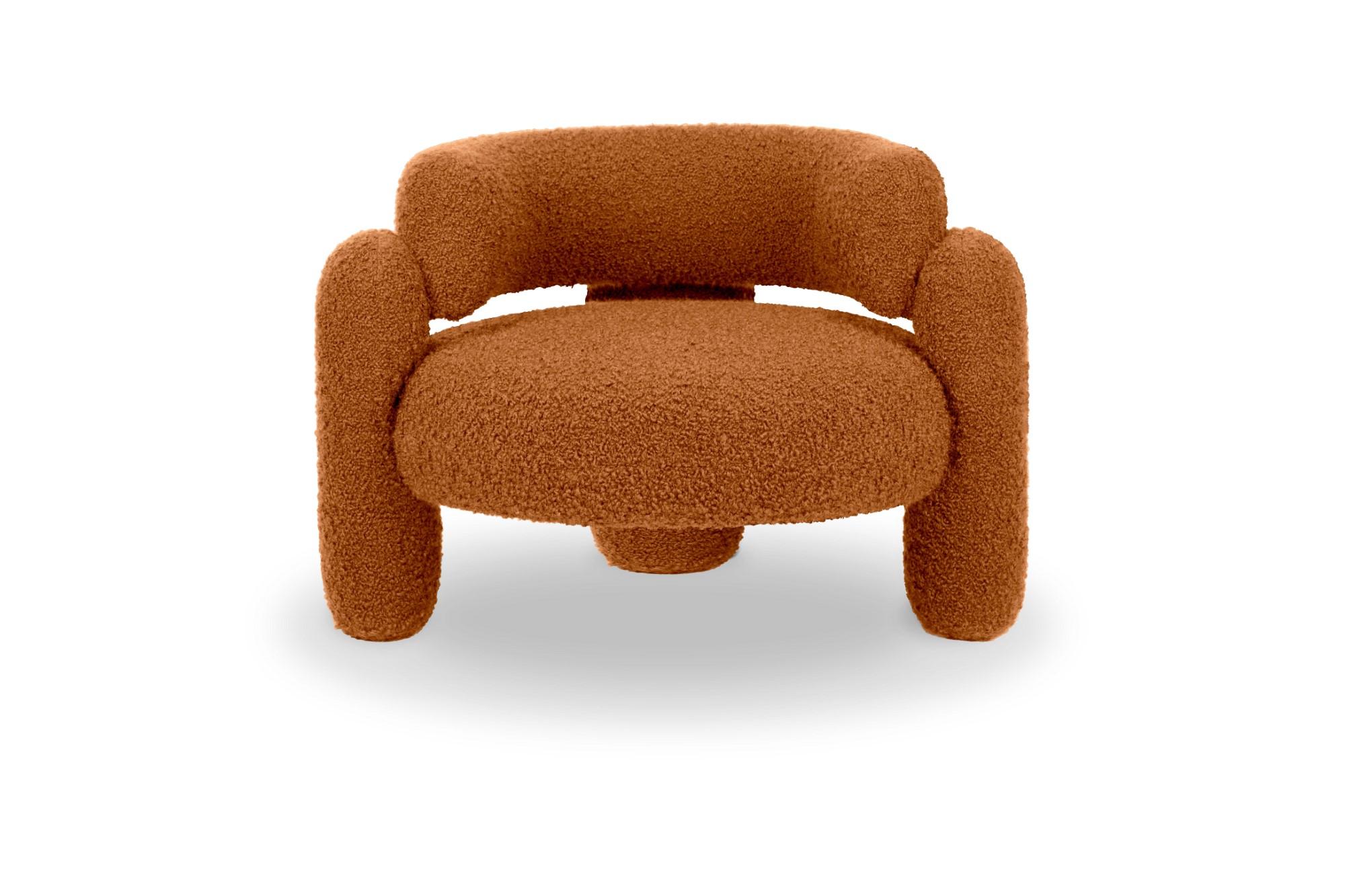 Sillón Embrace Cormo Caqui de Royal Stranger
Dimensiones: An 96 x Pr 85 x Al 68 cm.
Hay disponibles diferentes colores y acabados de tapicería.
Materiales: Tapicería.

Con una composición envolvente de formas geométricas, el Sillón Abrazo te acogerá