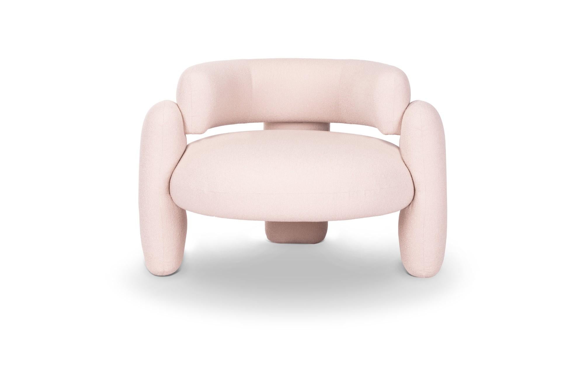 Embrace Lago Chanvre armchair by Royal Stranger
Dimensions: W 96 x D 85 x H 68 cm.
Different upholstery colors and finishes are available.
Materials: Upholstery.

Featuring an enfolding composition of geometrical shapes, the Embrace Armchair