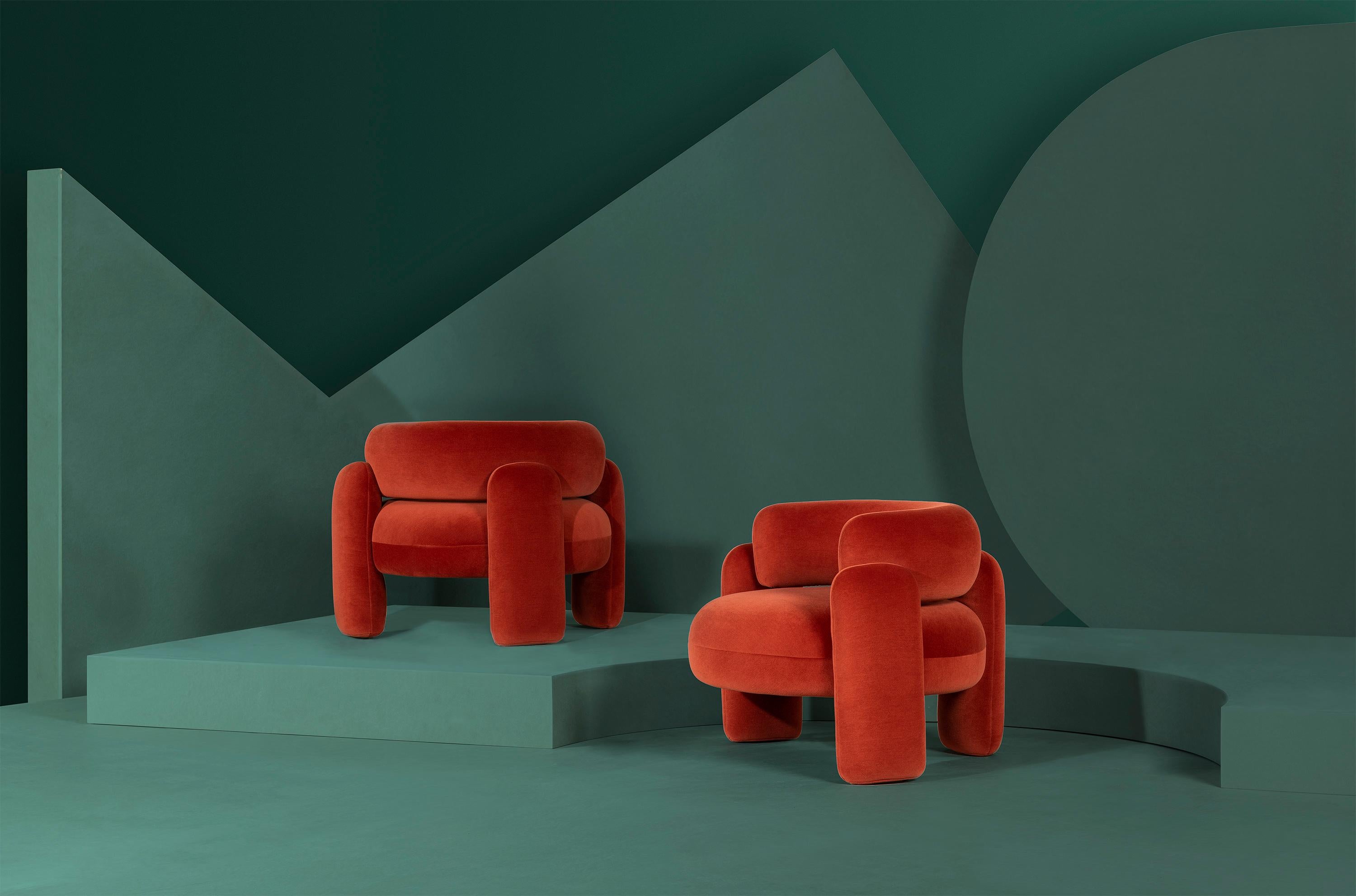 Embrace Lago Nuit Armchair by Royal Stranger In New Condition For Sale In Geneve, CH