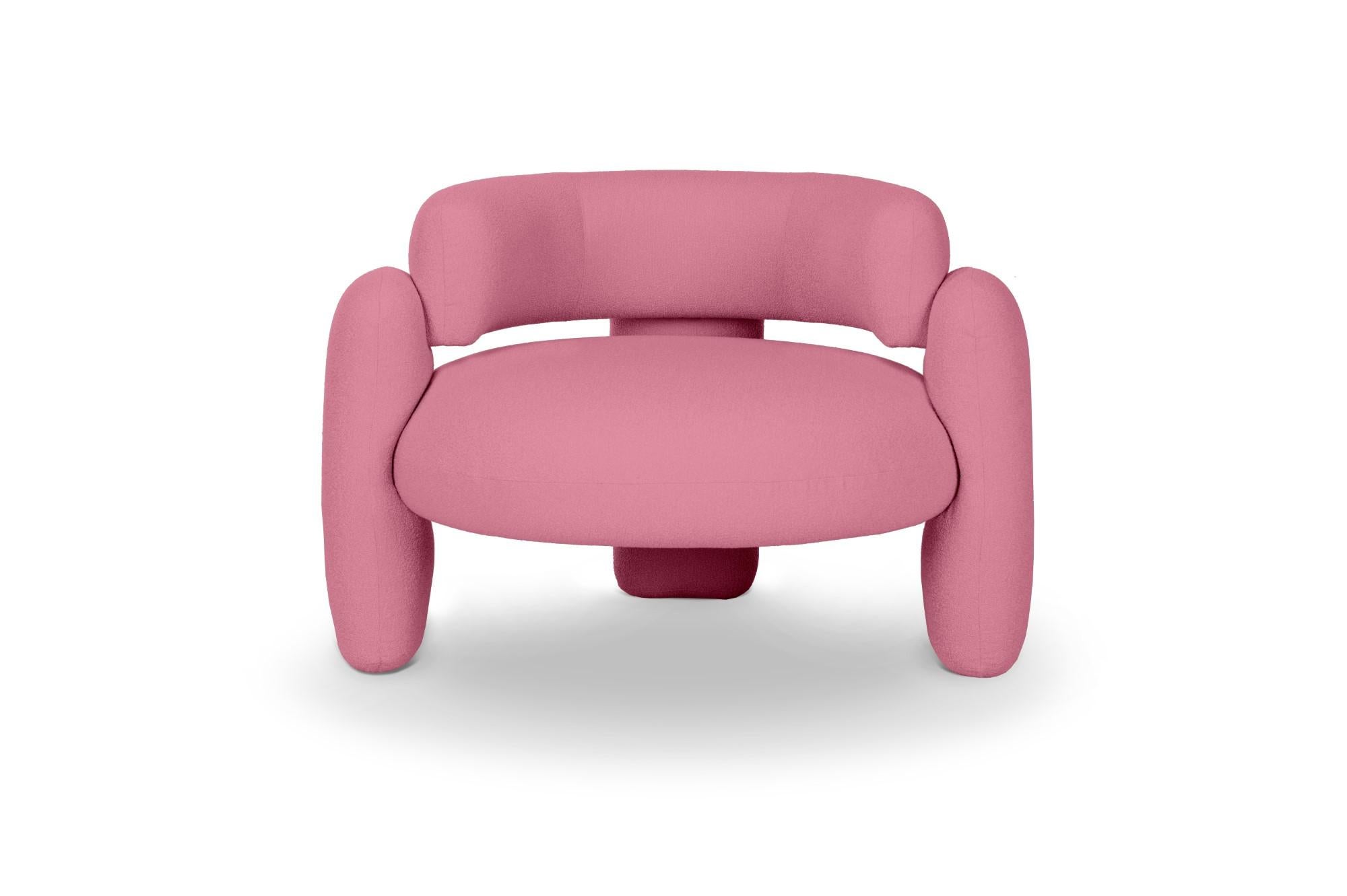 Embrace Lago Tamaris Sessel von Royal Stranger
Abmessungen: B 96 x T 85 x H 68 cm.
Es sind verschiedene Farben und Ausführungen der Polsterung erhältlich. Bitte kontaktieren Sie uns.
MATERIALIEN: Polstermöbel.

Der Embrace Armchair ist eine