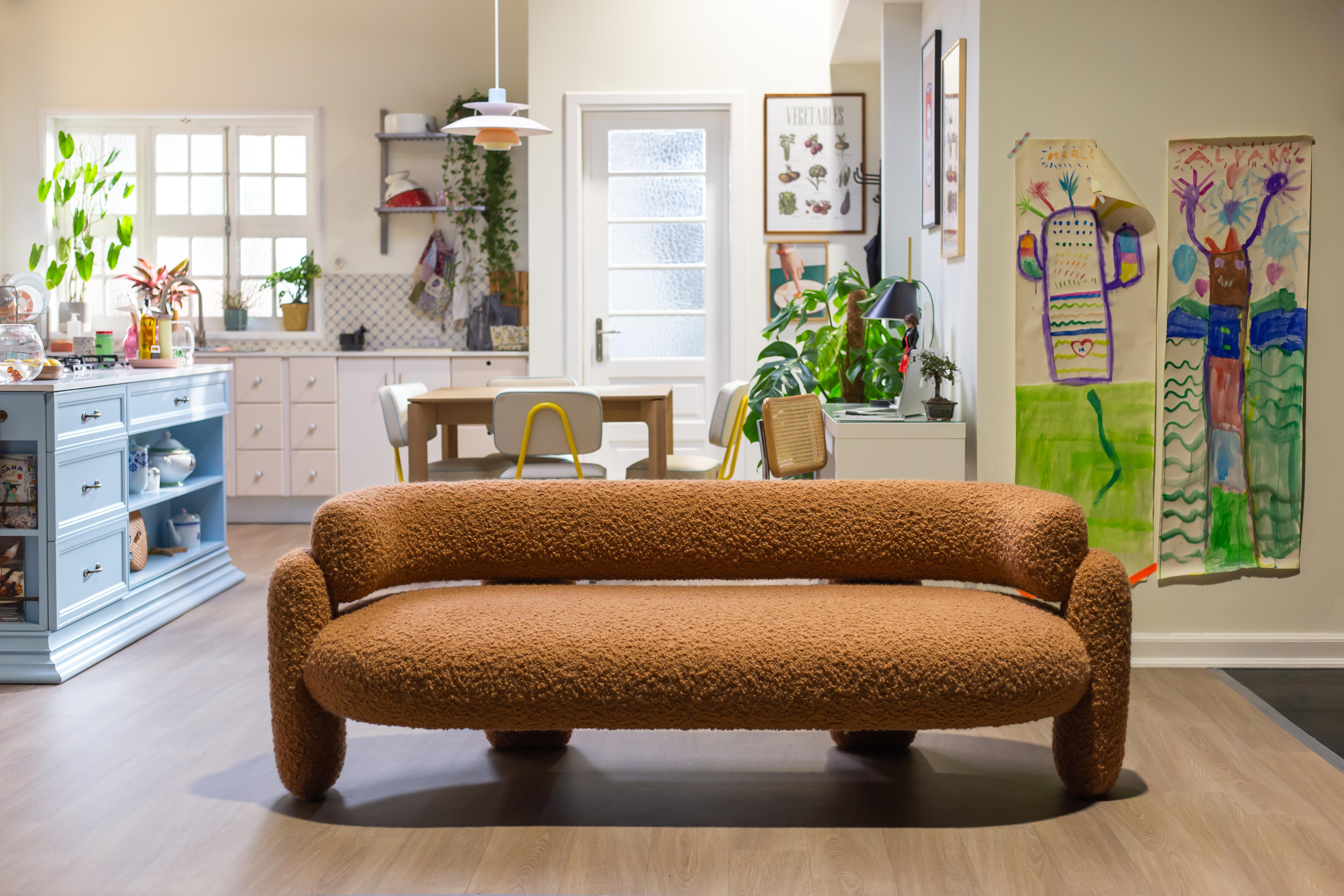 Sofa umarmen im Angebot 7