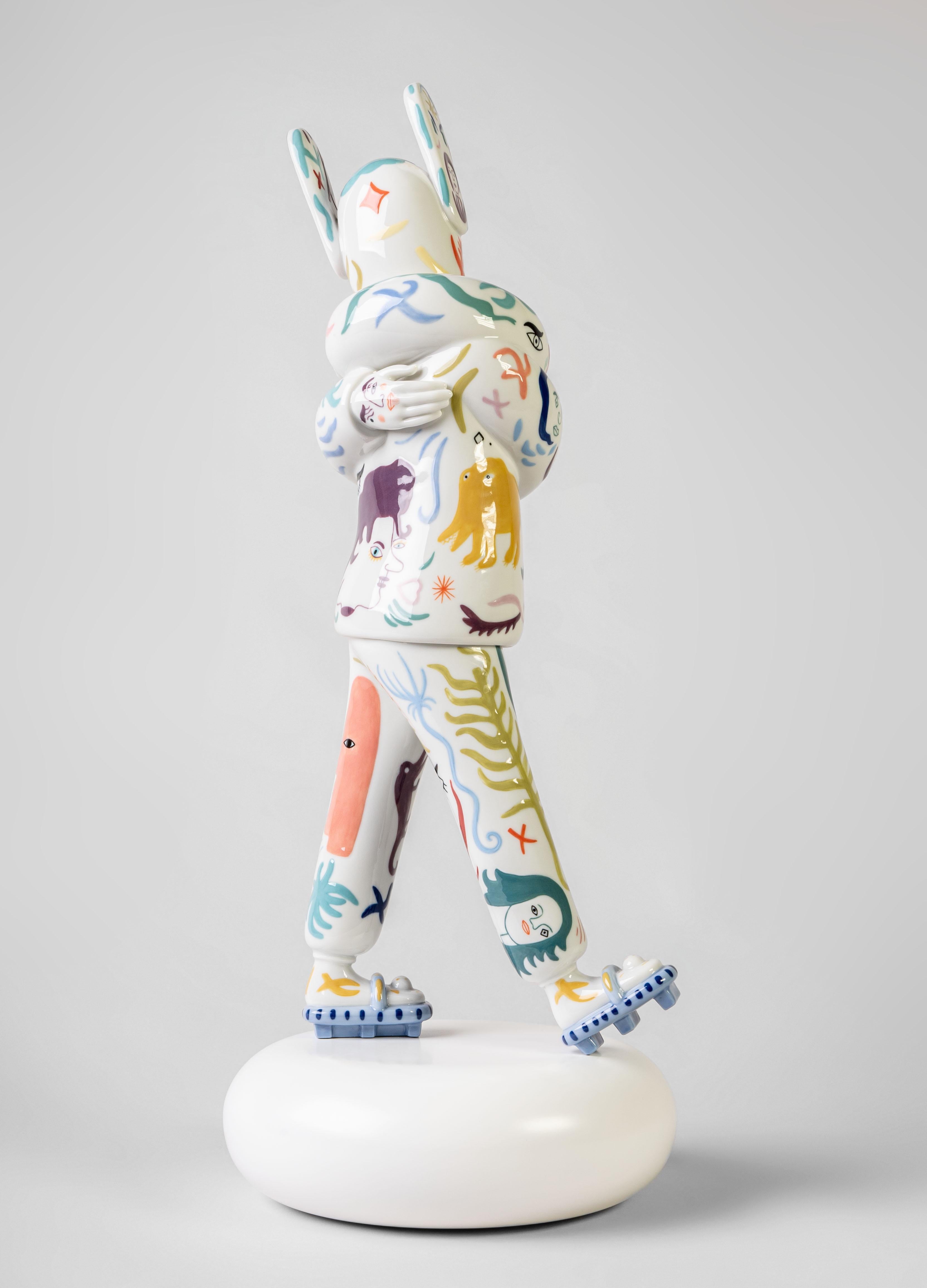 Porcelain creation depicting Jaime Hayon’s latest creation. A work that speaks about looking after oneself and harmony. Jaime Hayon’s latest creation in porcelain for Lladró is a new character sure to be another resounding success. Ten years after