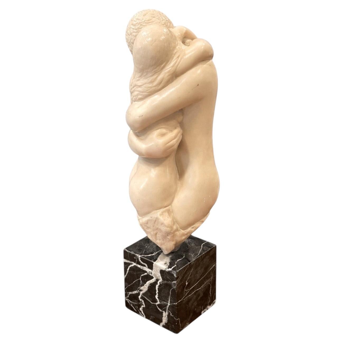 Scultura "Embracing Nudes" di Peggy Mach per Alva Museum Reproductions (AMR) in vendita
