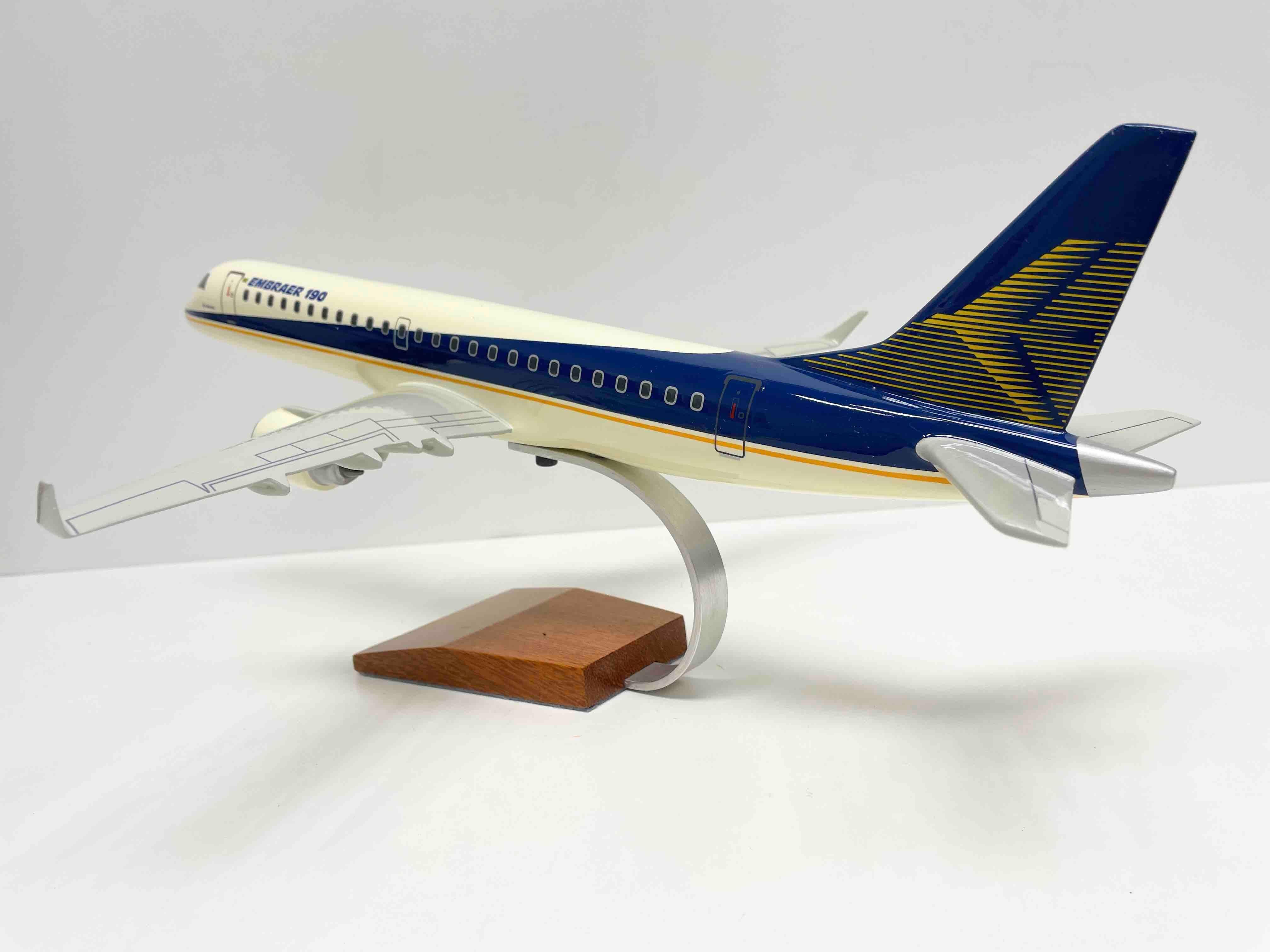 Fait main Embraer 190 Jet Avion Modèle réduit Brésil en vente