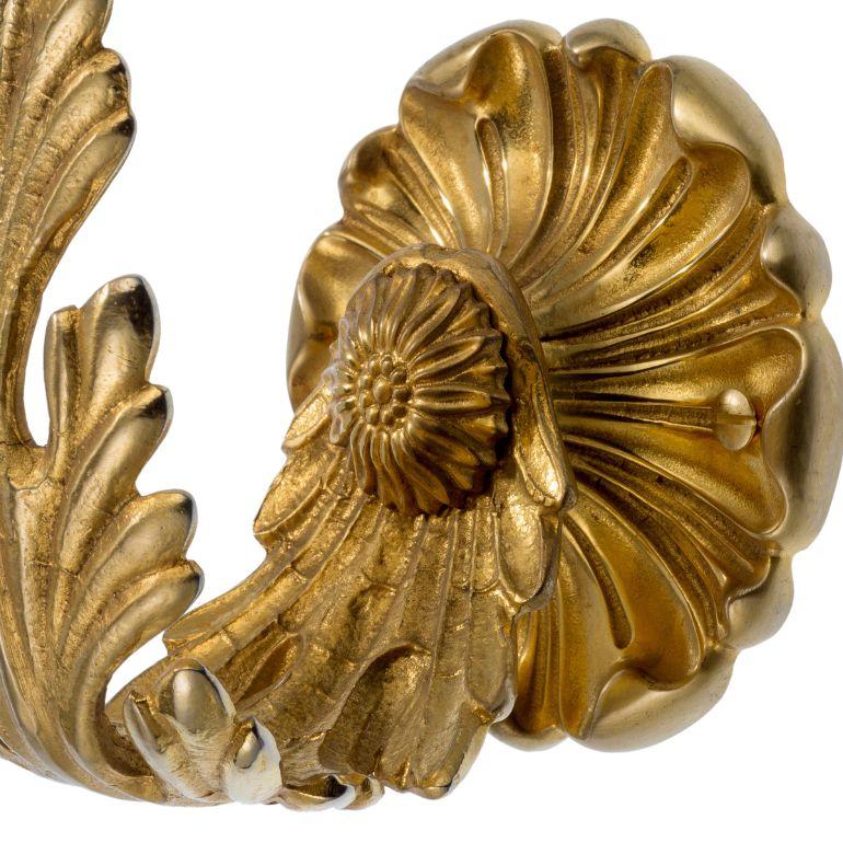 Contemporain Orsay Brass Leaf Embrasse en vente