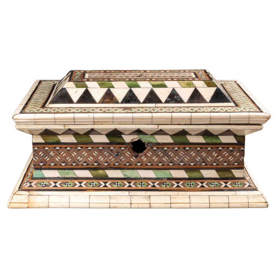 Bone Boxes - 302 For Sale at 1stDibs | decorative bone box, bone ...