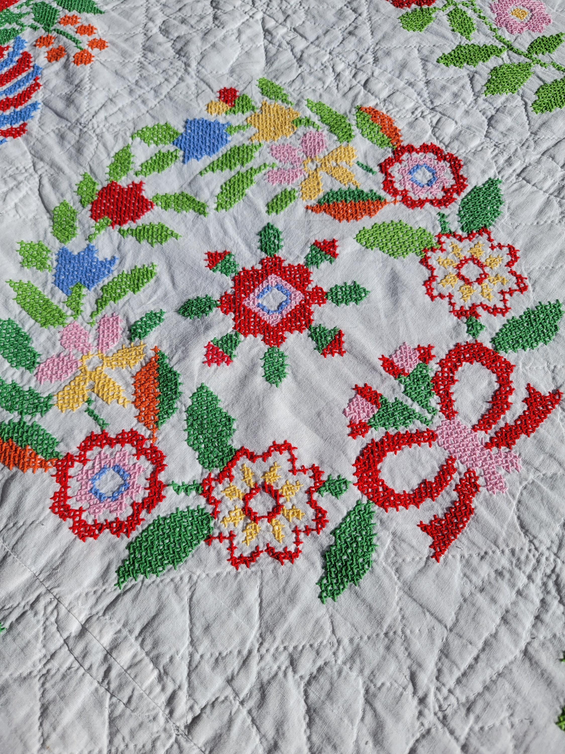 Gesticktes Album Quilt (20. Jahrhundert) im Angebot