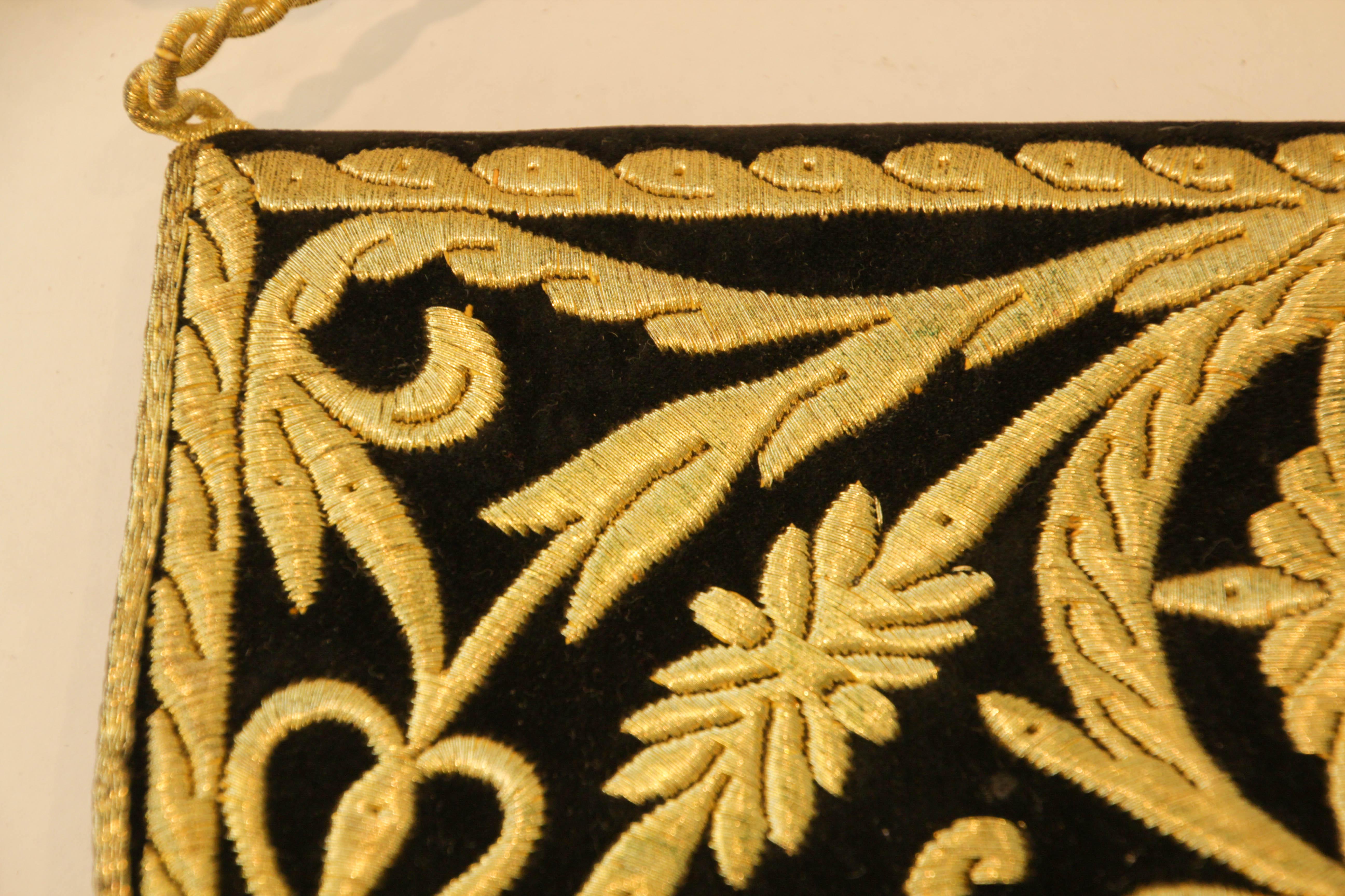 Women's or Men's Embroidered Black Velvet Moroccan clutch Vintage 1960s For Sale