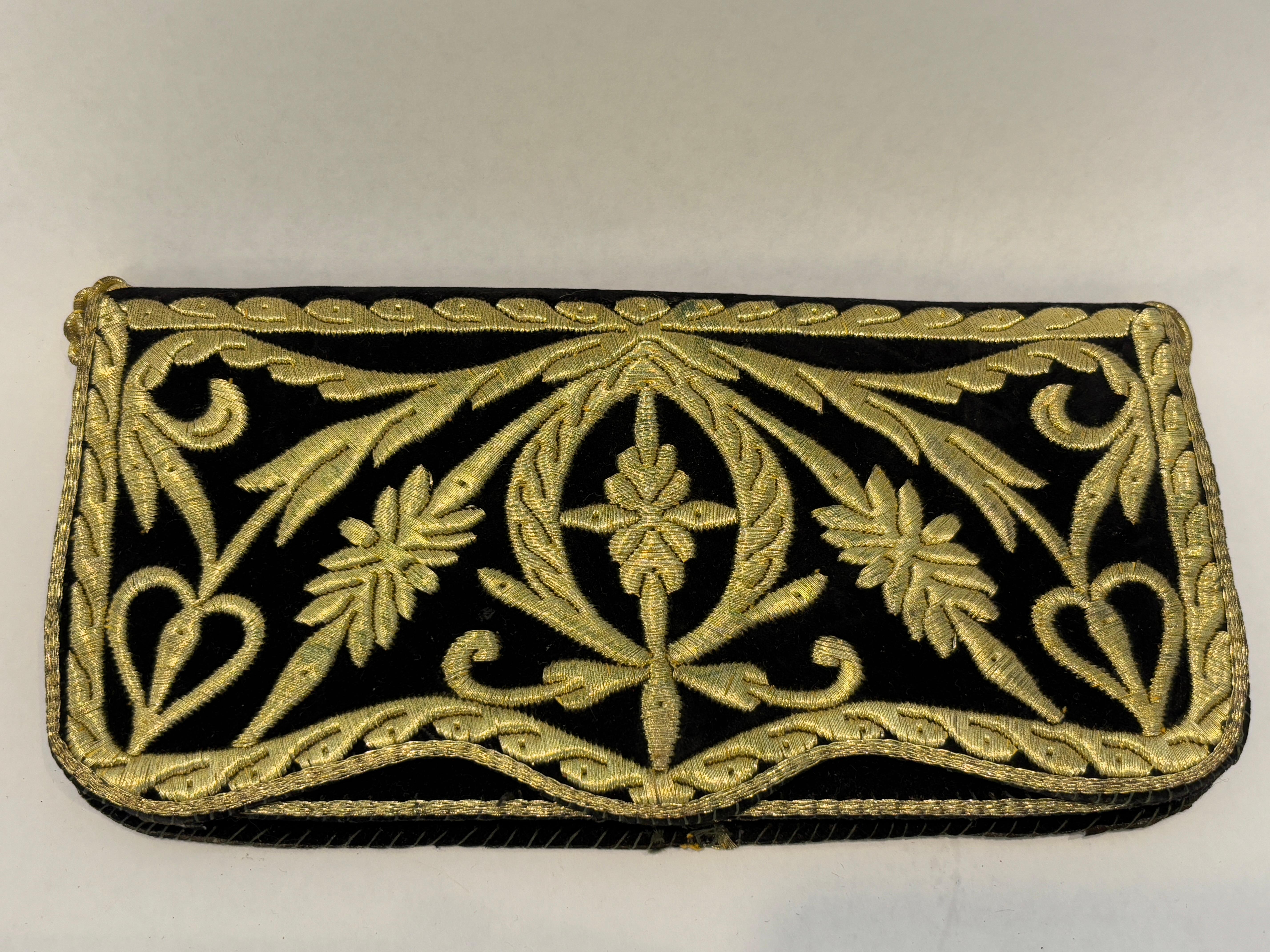 Embroidered Black Velvet Moroccan clutch Vintage 1960s For Sale 3