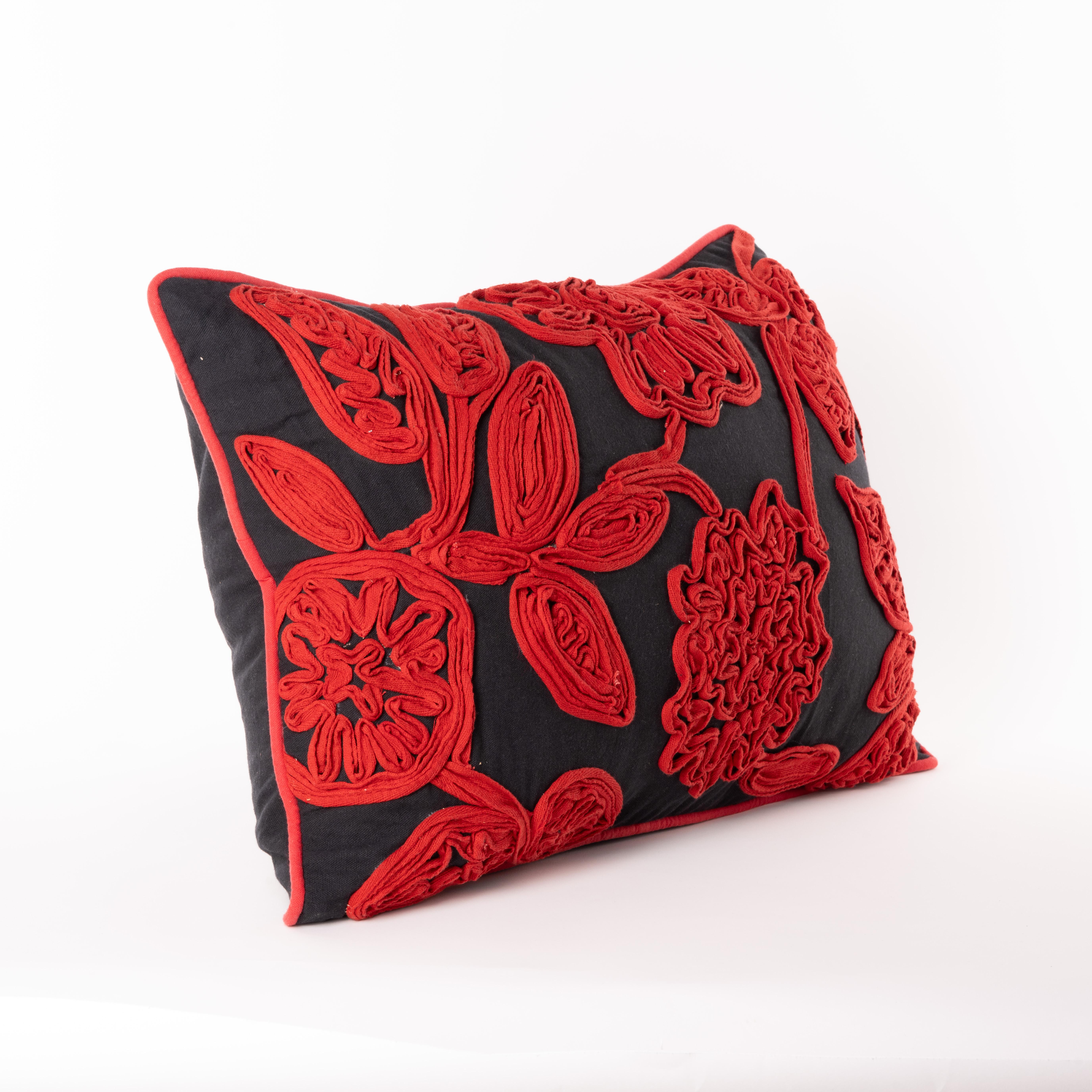 Modern Embroidered Cotton Floral Pillow - Black / Red For Sale