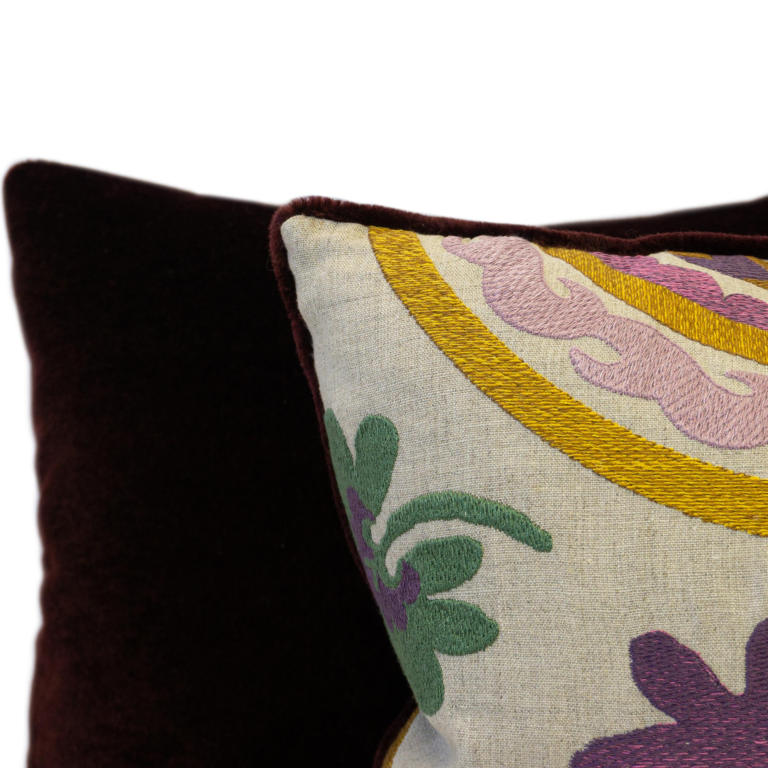 Contemporary Embroidered Decorated Linen Velvet Fabric Square Pillow For Sale