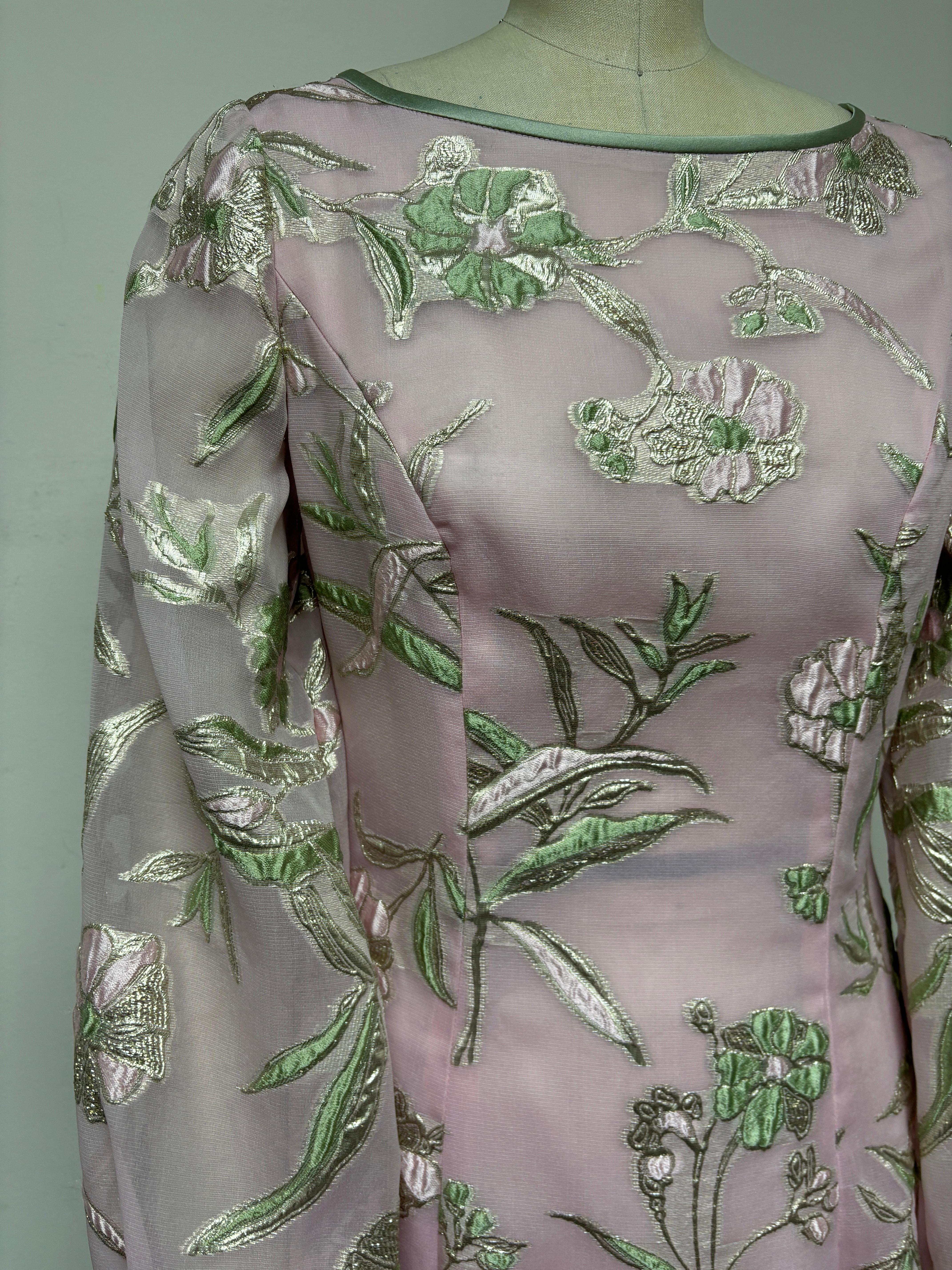 Organza Floral Francesa Bordada con Manga Entera Larga Marrón en venta