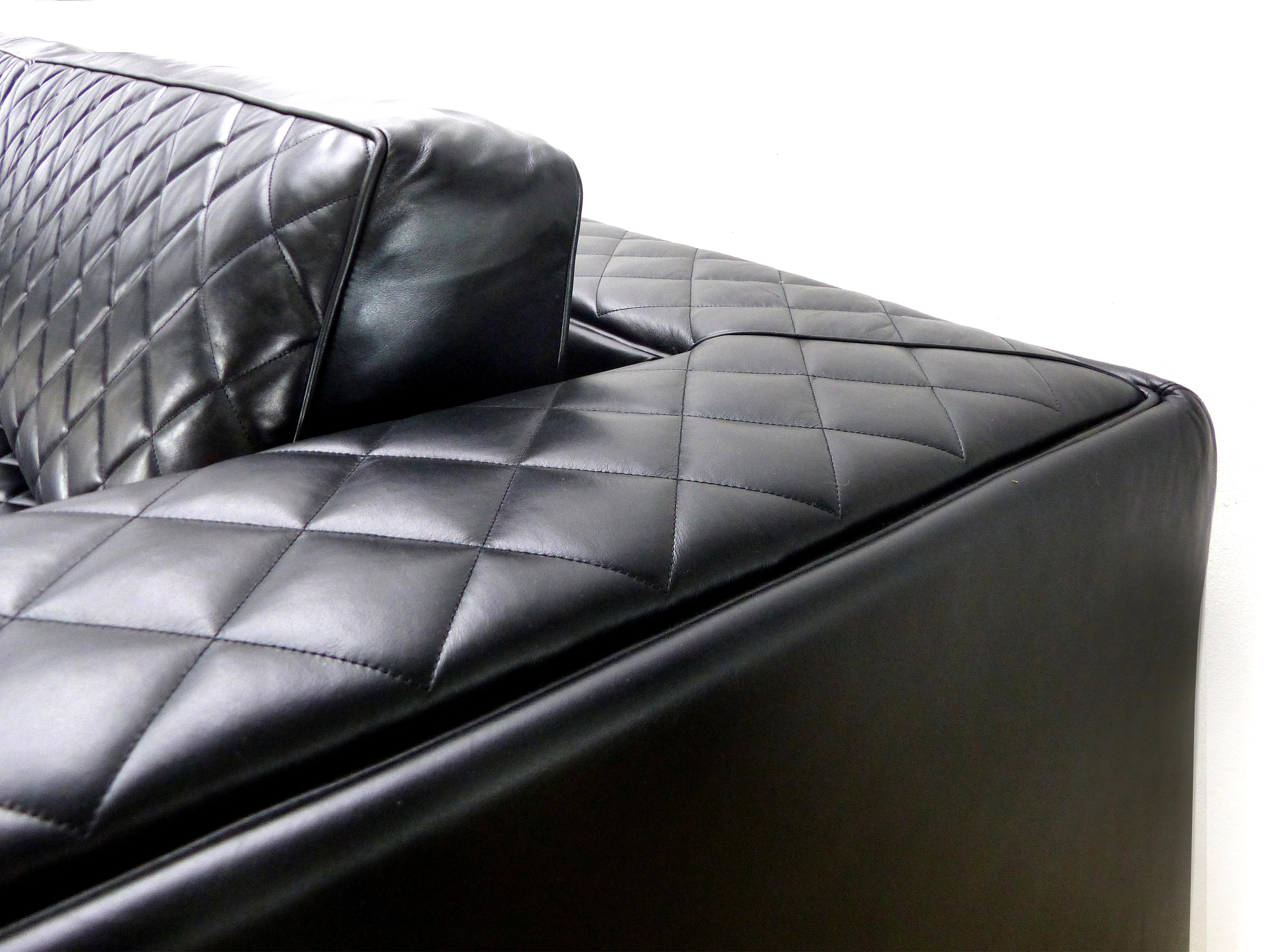 Modern  Zanaboni Italy Quilted Black Leather Sofa, Loose Quilted Back and Seat Cushion For Sale