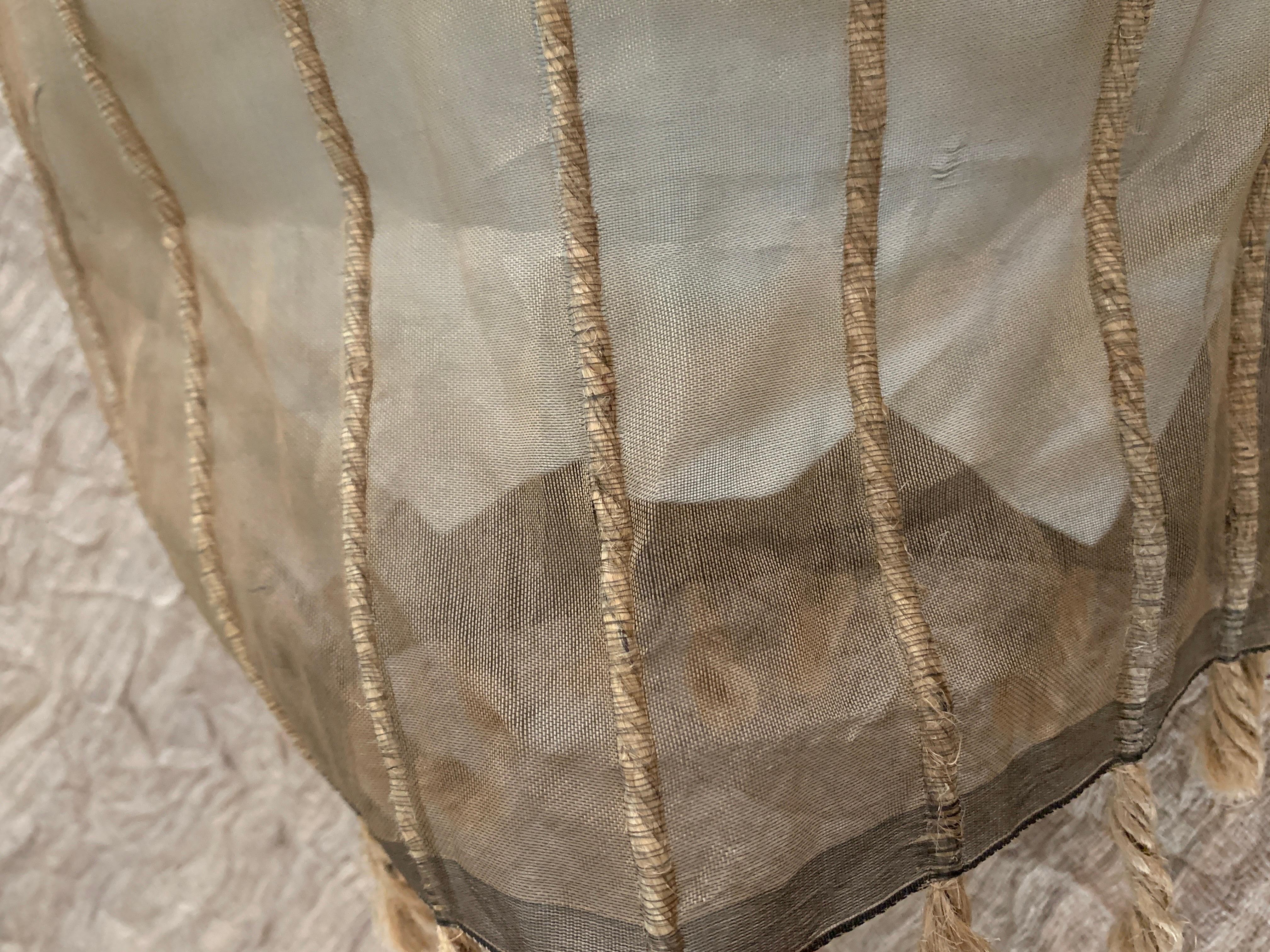 XXIe siècle et contemporain Coussin roulant long en soie brute et organza brodé de Luxe Bedding Set   en vente