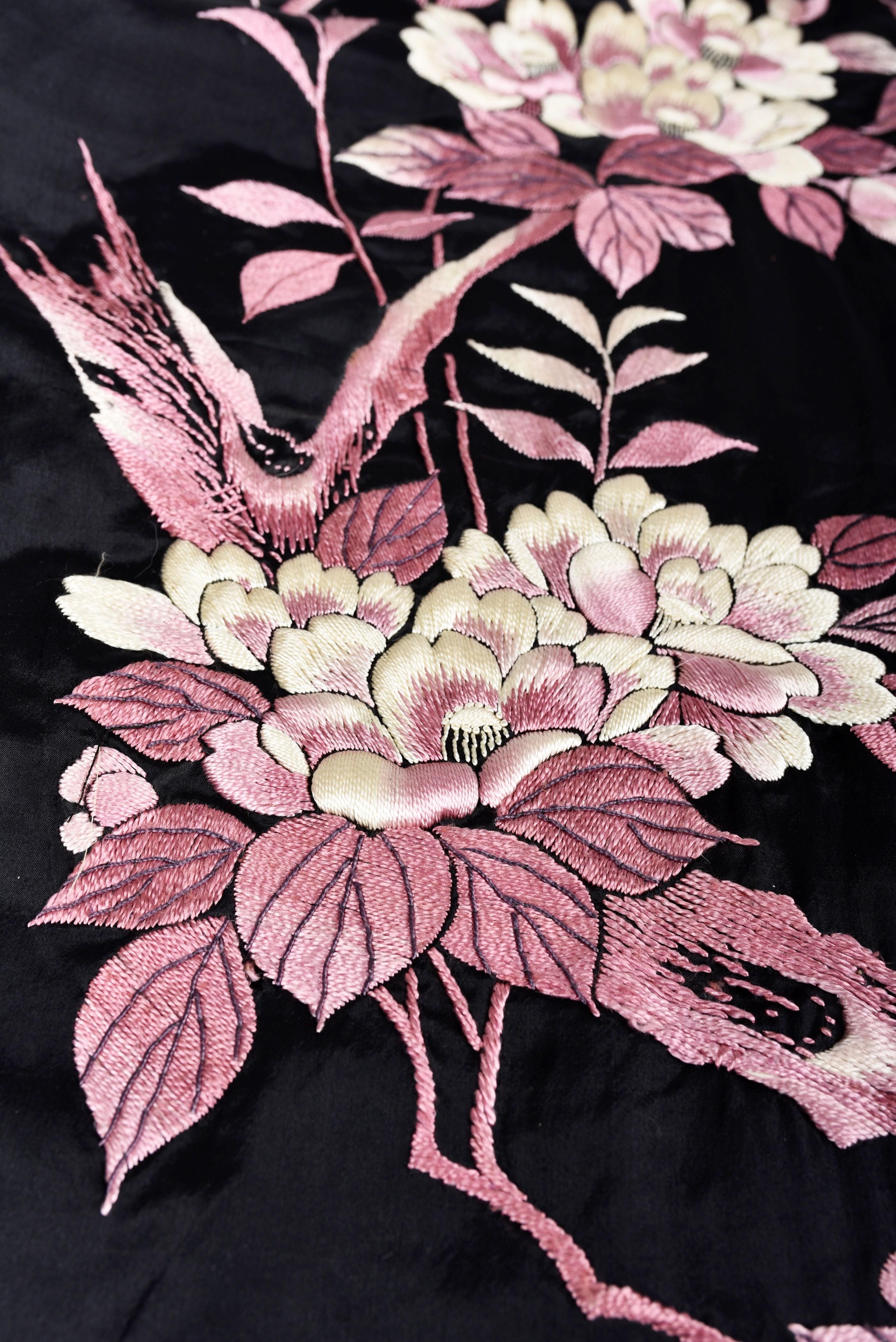Black Embroidered Taffeta Evening Kimono - Japan for European fashion Circa 1920/1940