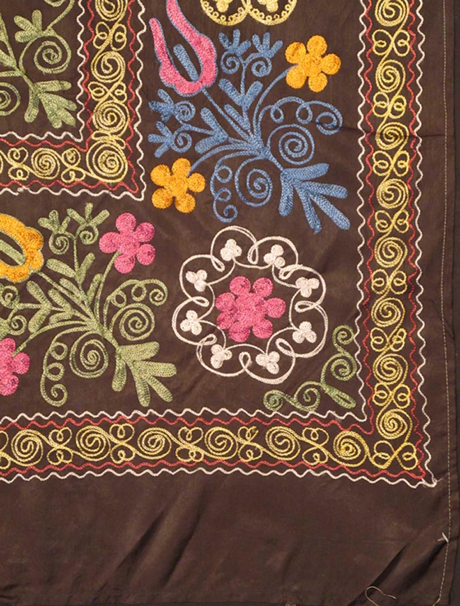 Hand-Woven Embroidery Suzani with Floral Design and Beautiful Vivid Colors For Sale