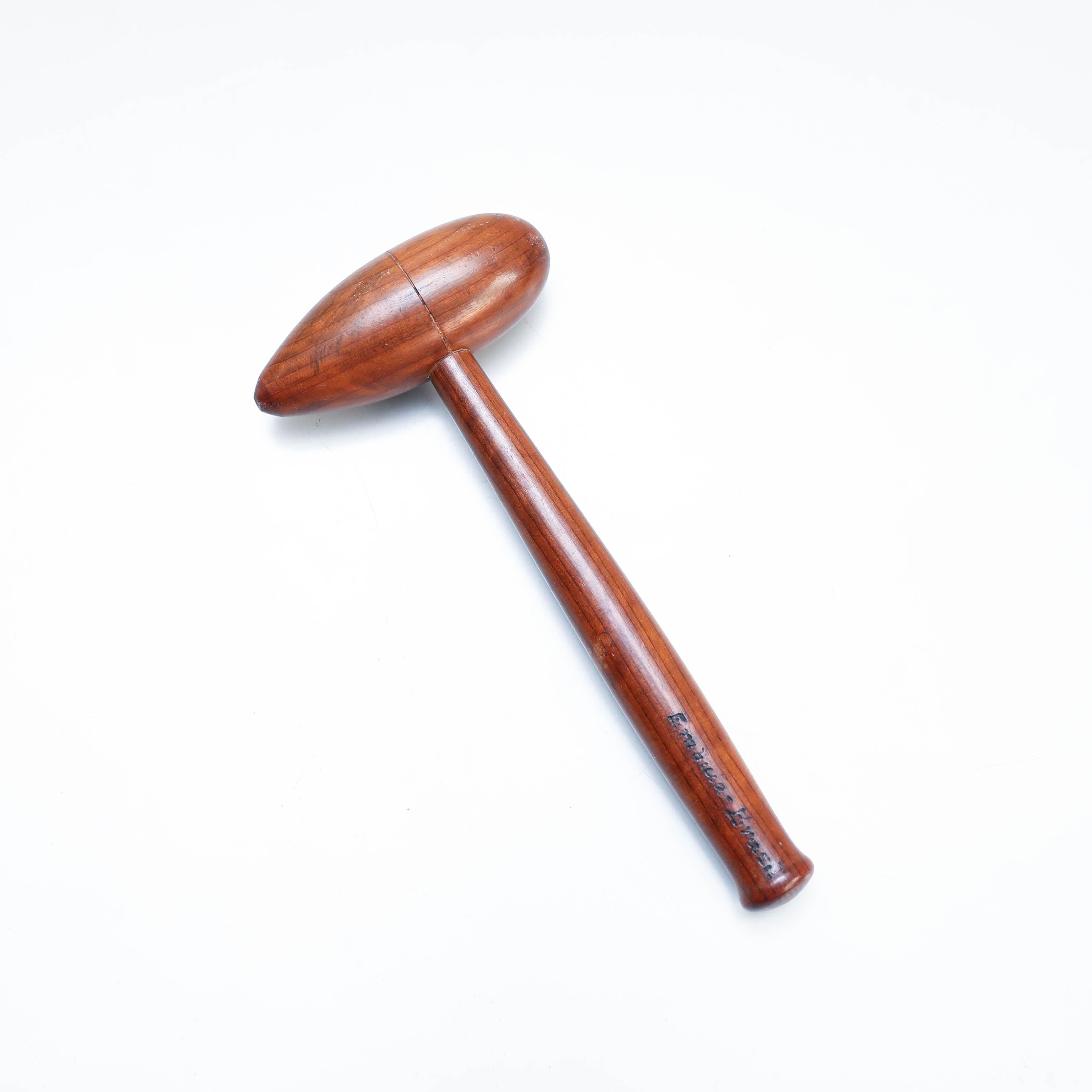 Schiaccianoci Embuia Brazil Mi- Century Modern Wood in vendita 2