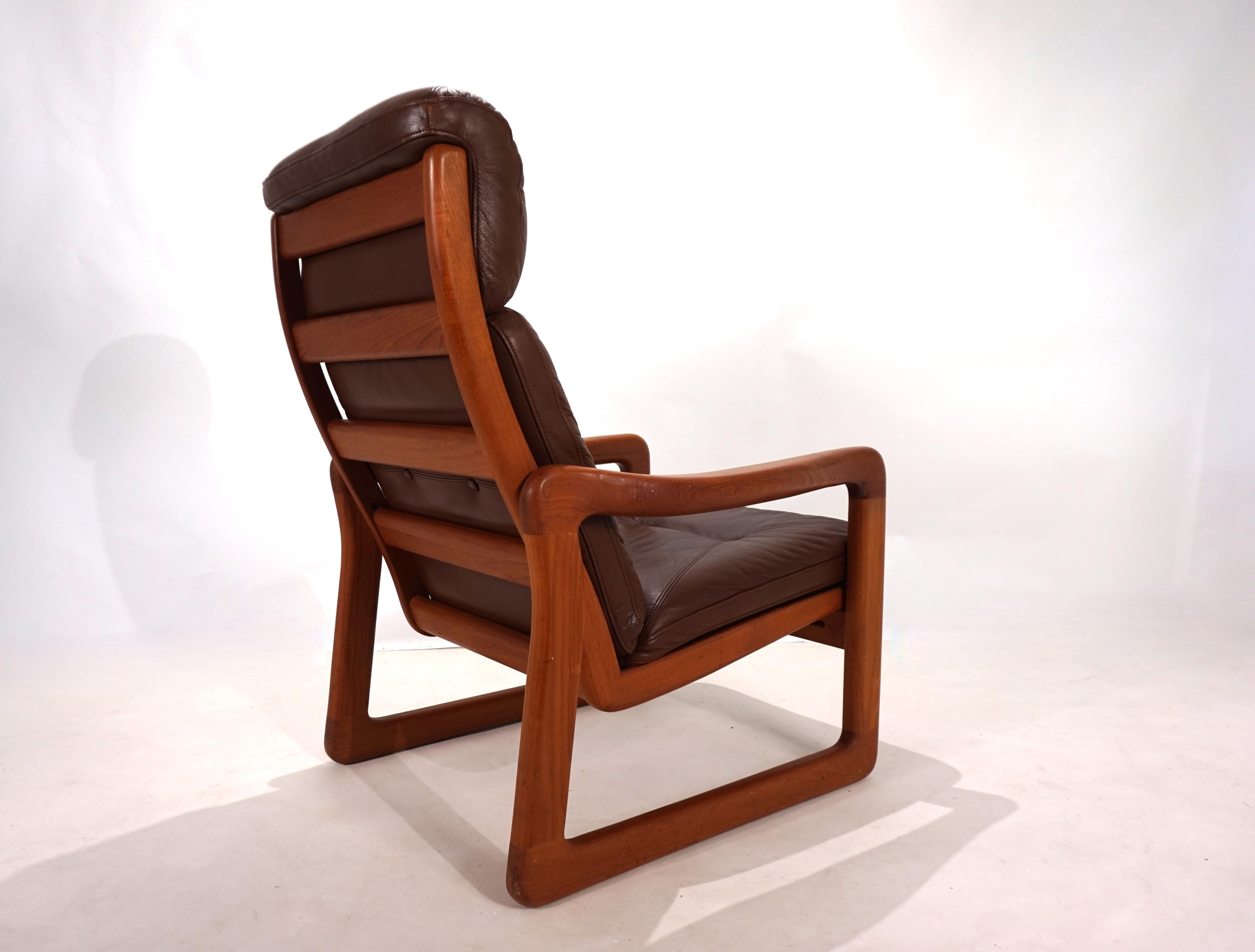 Mid-Century Modern EMC teak leather armchair, 1960 For Sale