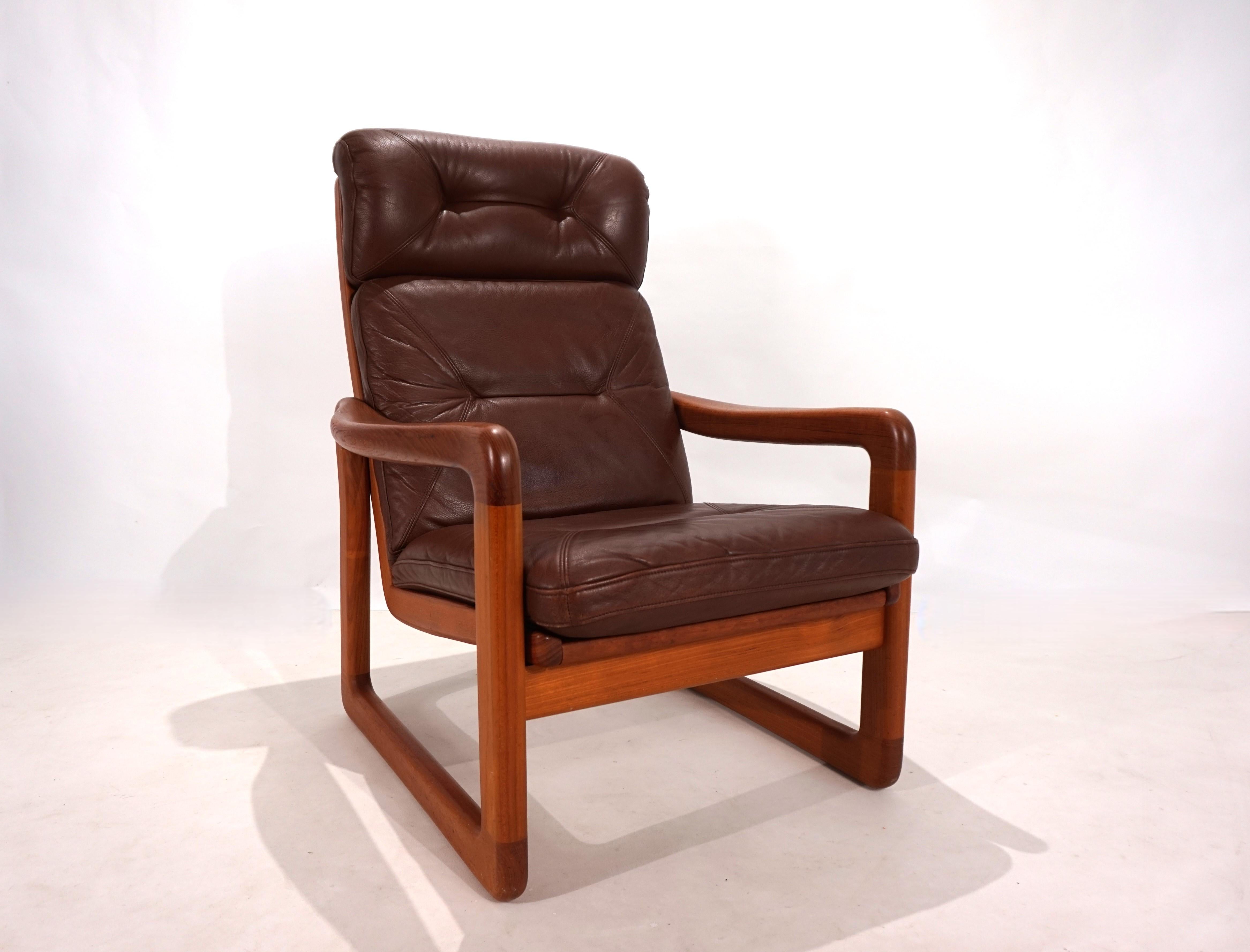EMC teak leather armchair, 1960 In Good Condition For Sale In Ludwigslust, DE
