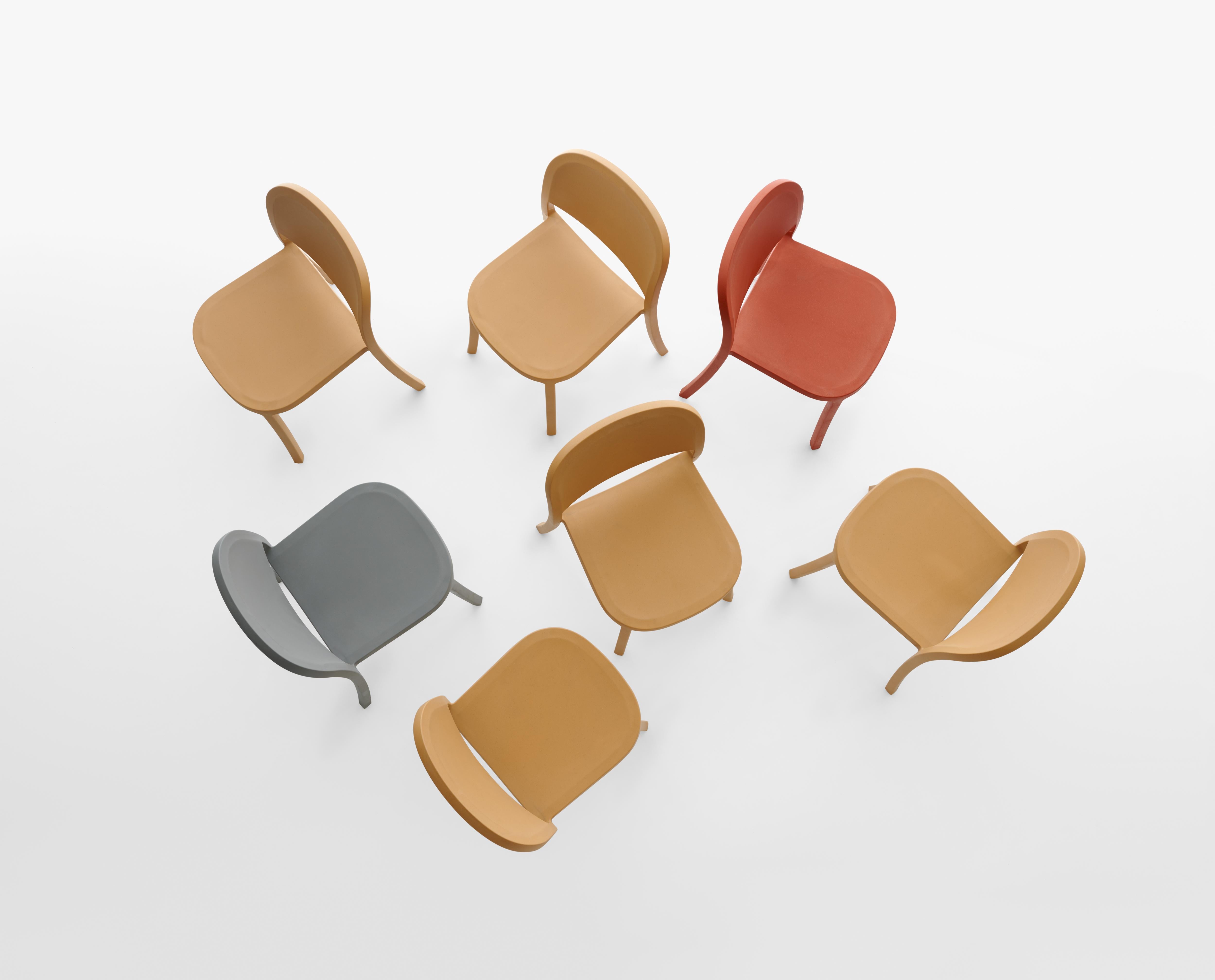 Emeco 1 Zoll aufgearbeiteter Stuhl in Orange von Jasper Morrison (amerikanisch) im Angebot