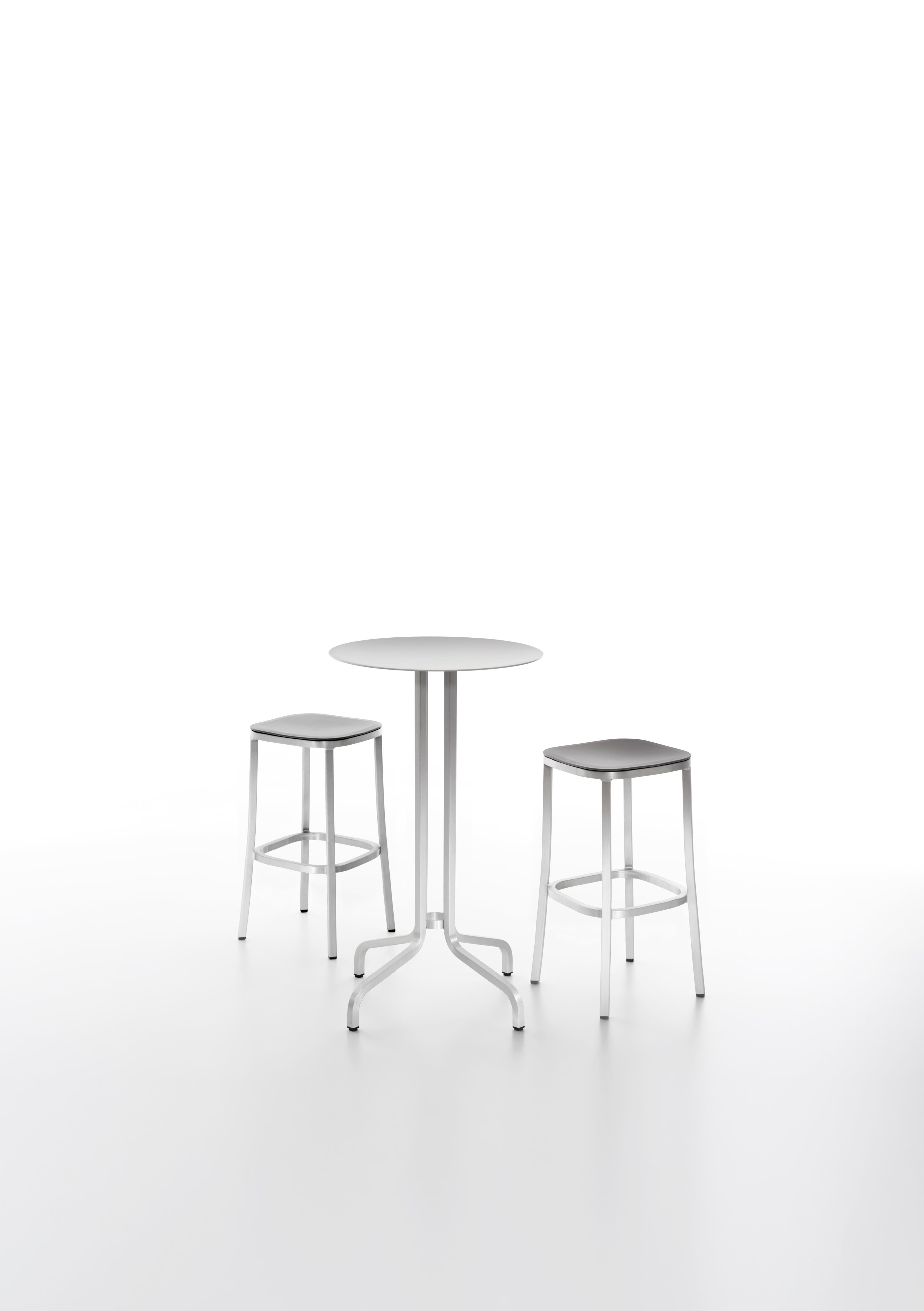 Emeco 1 Inch Small Stool in Dark Aluminum and Green by Jasper Morrison In New Condition In Hanover, PA
