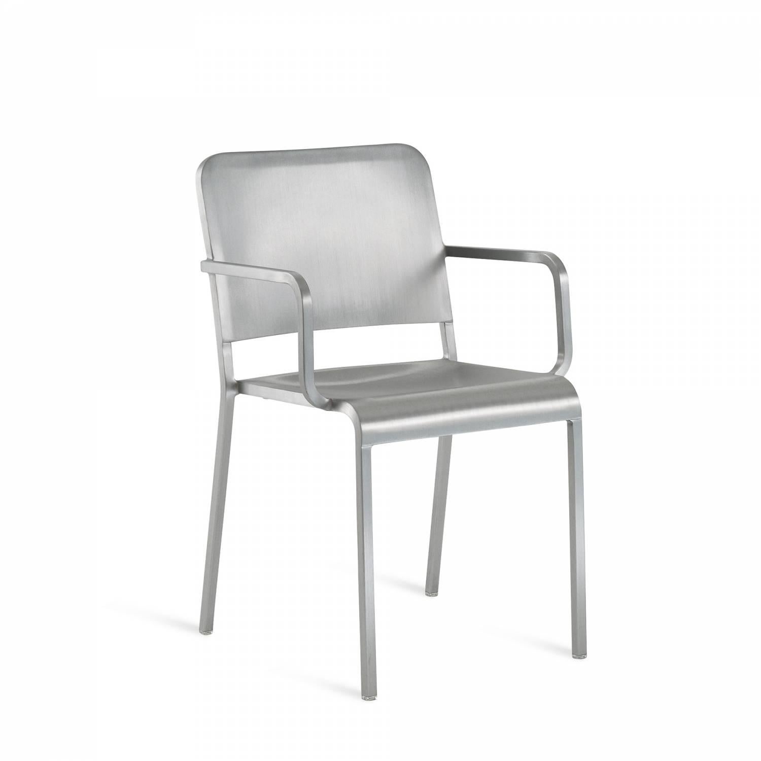 Emeco’s collaboration with Norman Foster resulted in the “20-06” chair. Foster envisioned a “neutral” chair -visually and physically lightweight. But the 20-06 is also super strong-tested to 445Kg. Lord Norman Foster said” I appreciate the anonymous