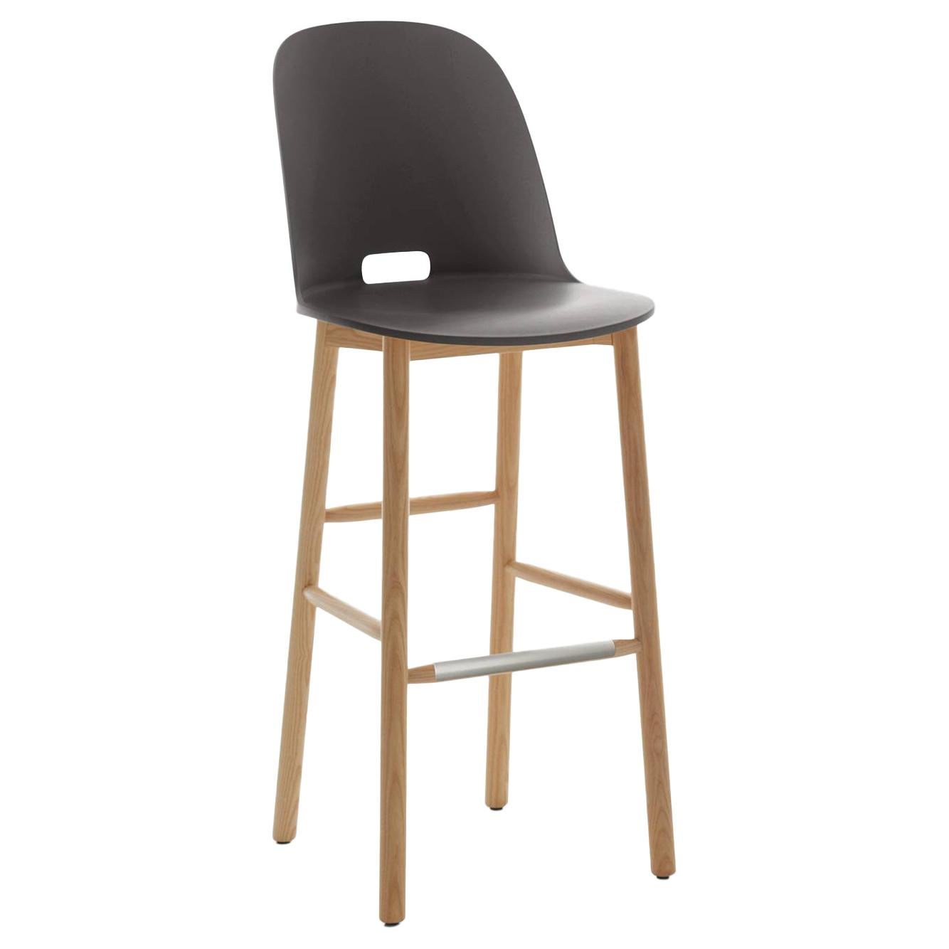 Tabouret de bar Emeco Alfi en gris et frêne avec haut dossier par Jasper Morrison
