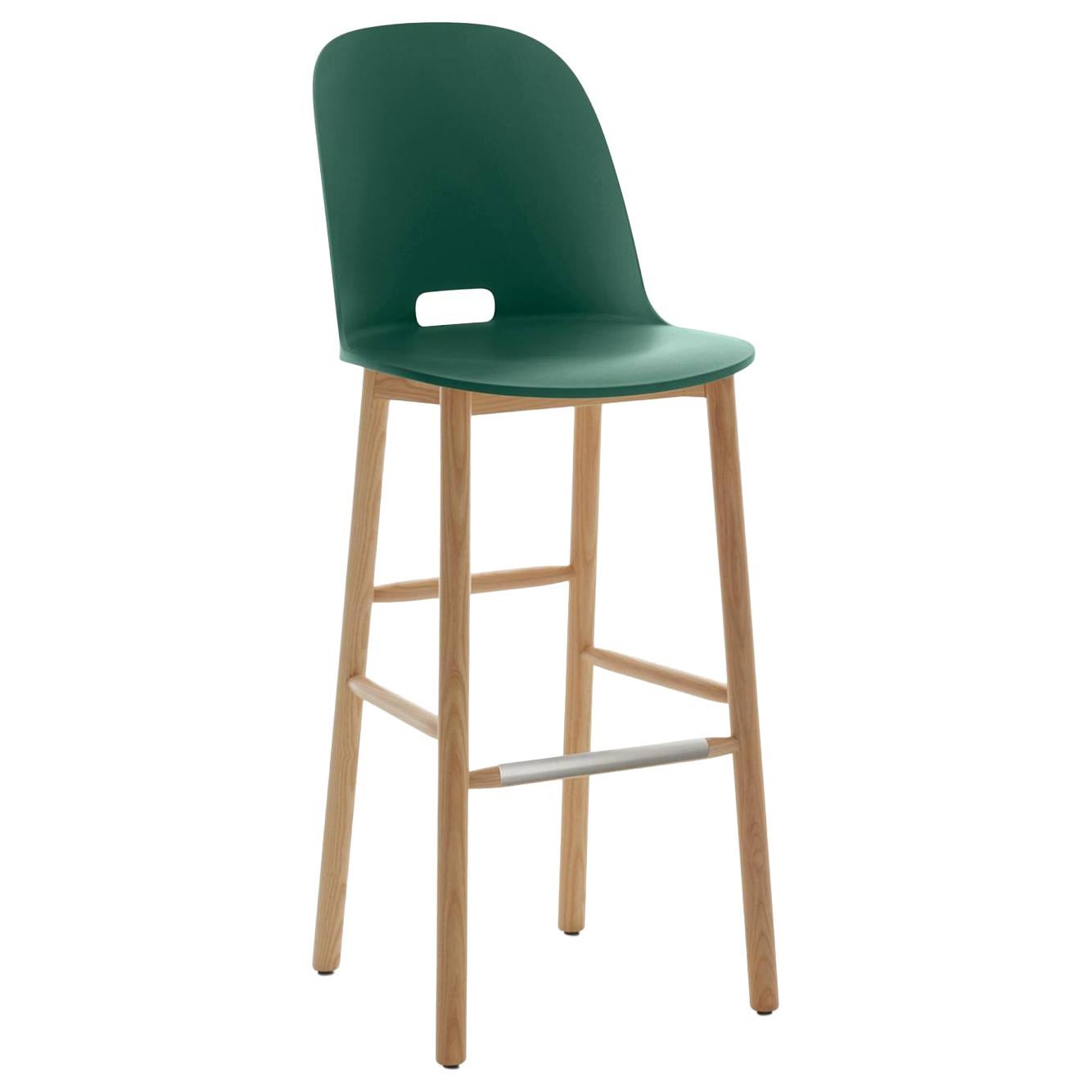Tabouret de bar Emeco Alfi en vert et frêne avec haut dossier par Jasper Morrison