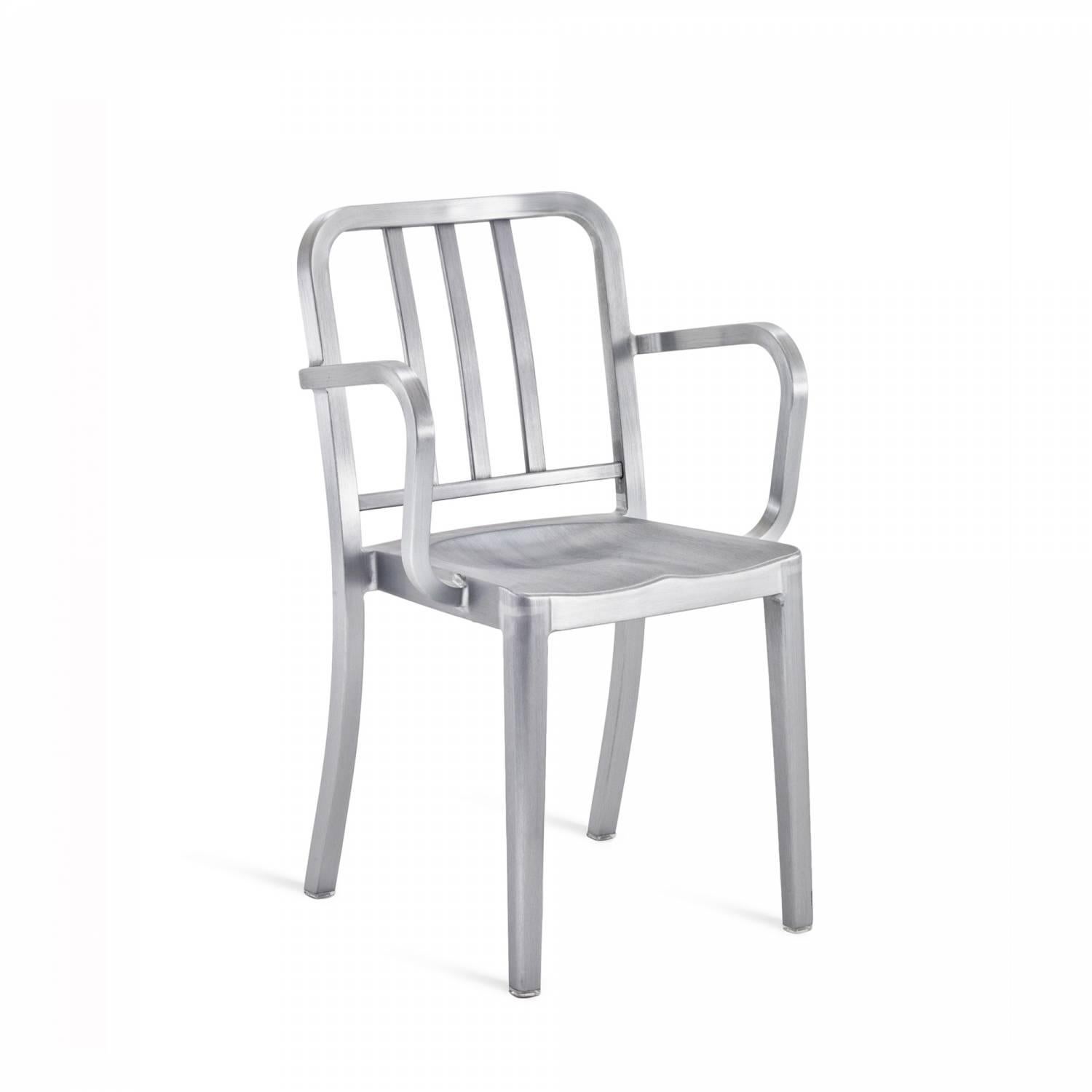 Heritage is a stacking chair designed by Philippe Starck, inspired by the original 1006 Navy. The rocking version was designed for the world famous Bon restaurant in Paris. Intended as a “sit up” chair for working and dining, it’s a symbol of