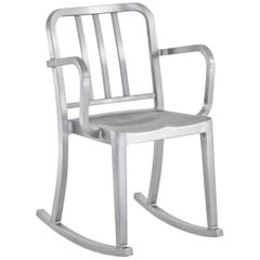 Fauteuil à bascule Emeco Heritage en aluminium brossé de Philippe Starck