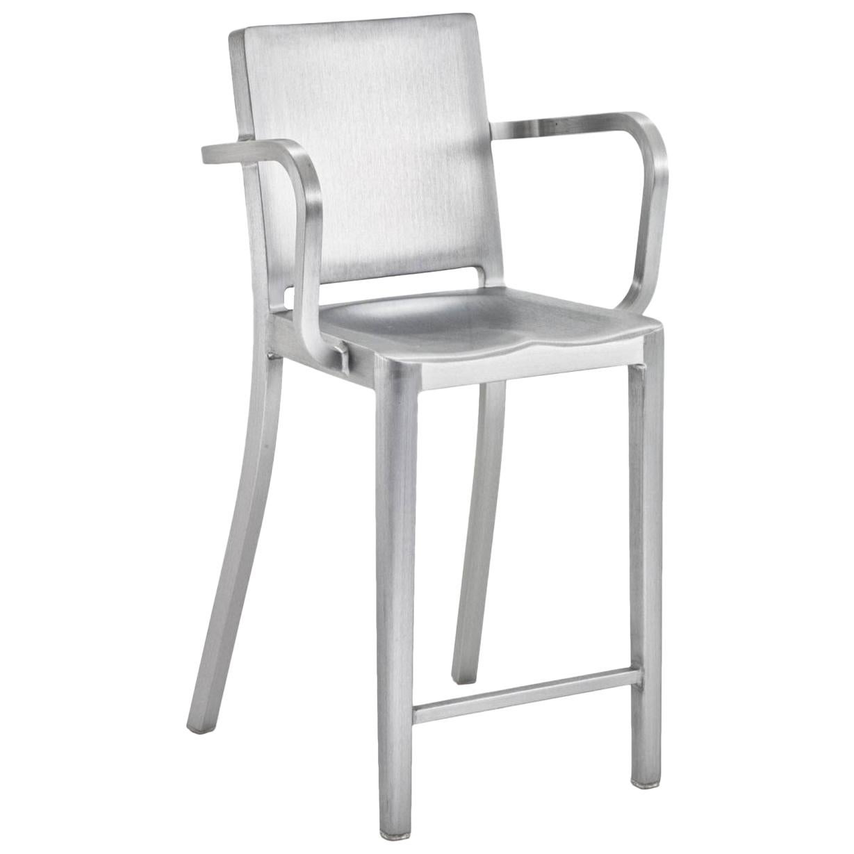 Tabouret de comptoir Emeco Hudson avec accoudoirs en aluminium brossé de Philippe Starck